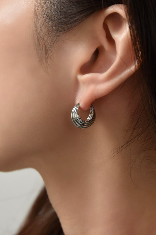 moon round pierce