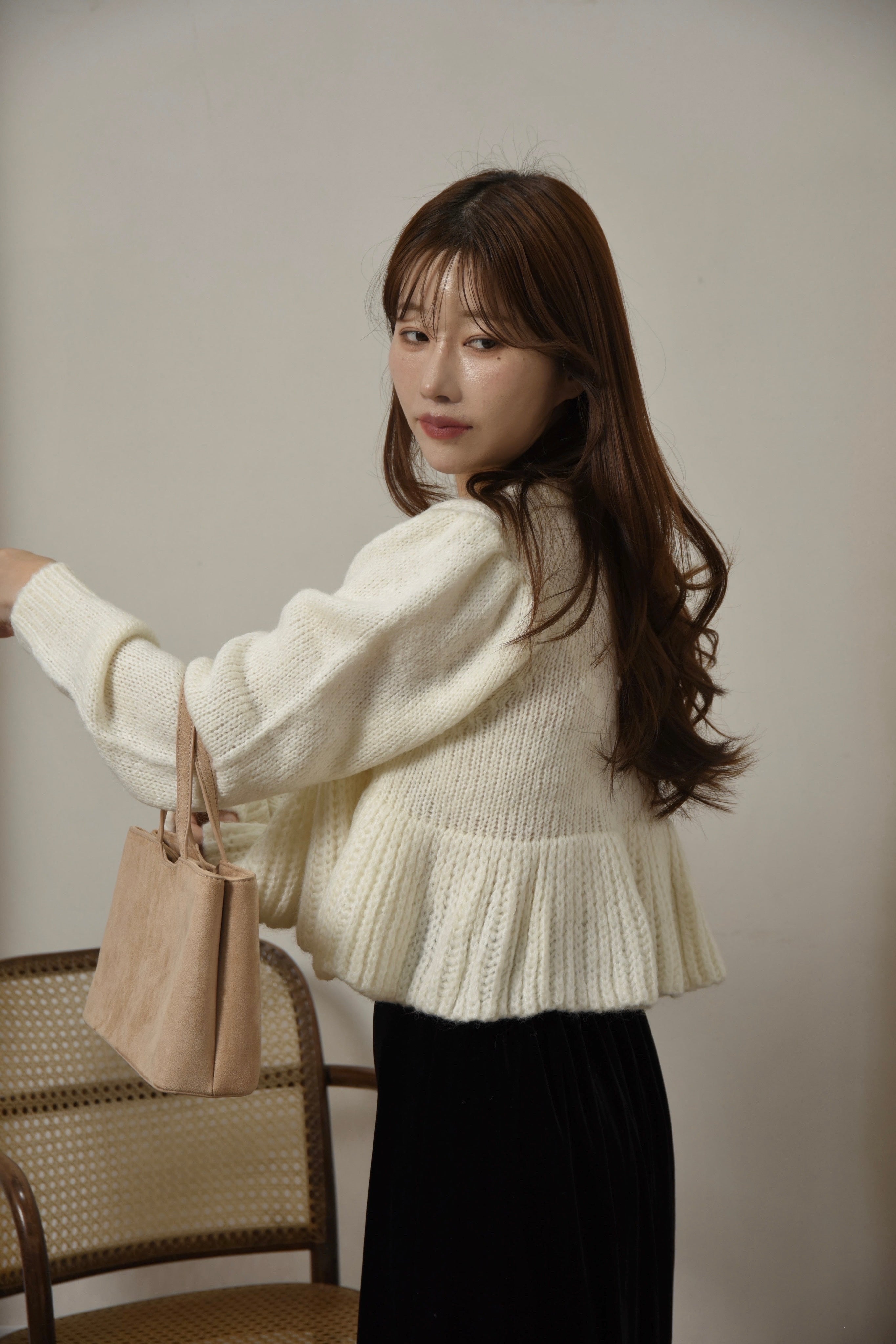 henry neck peplum hem knit – eim online（エイム オンライン）