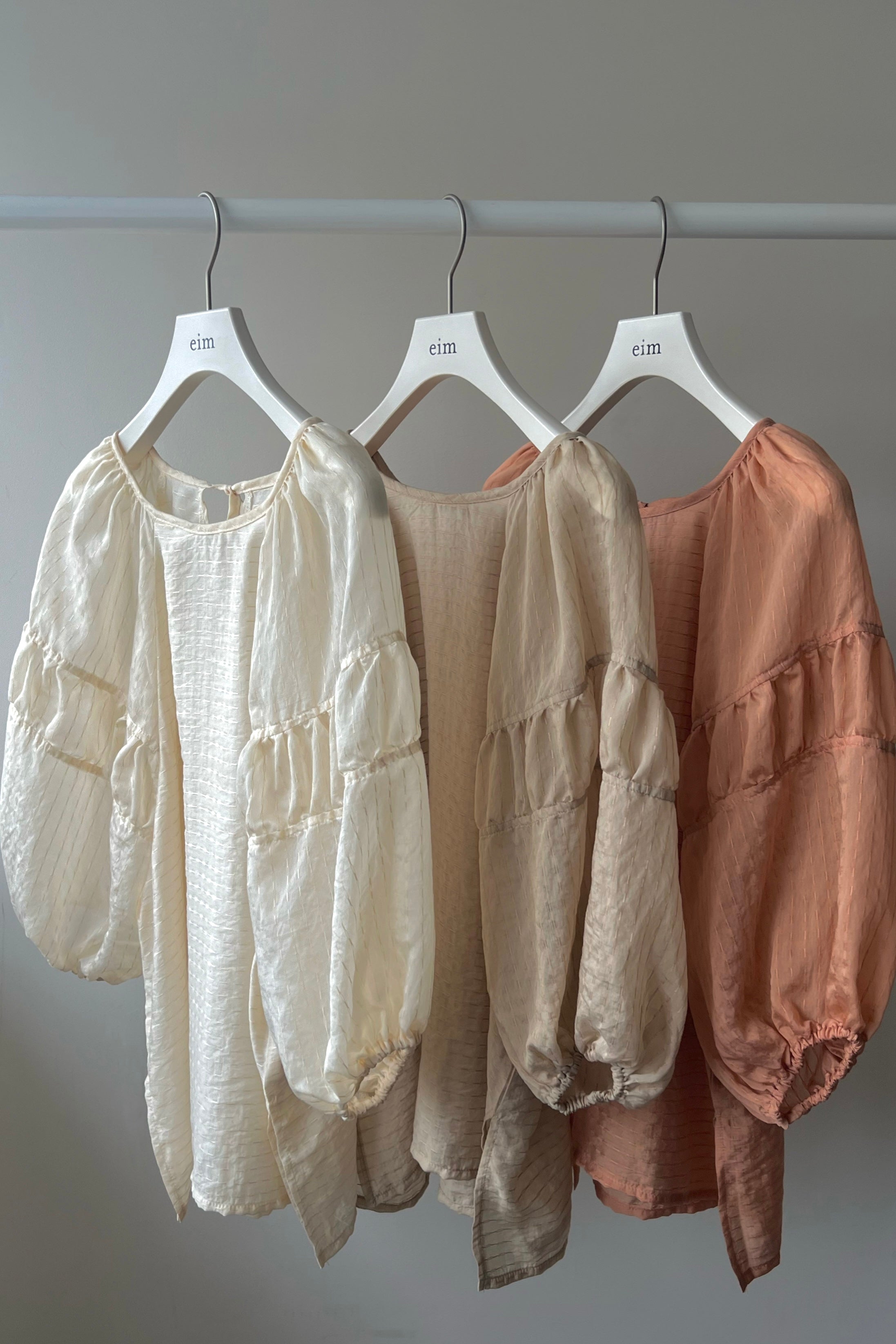 stitch like sheer blouse【eim plus+限定アイテム】 – eim online