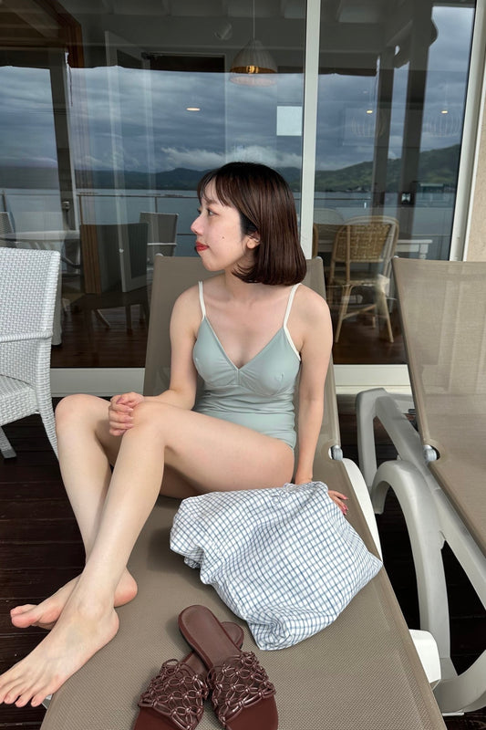 bi color v back open swimwear