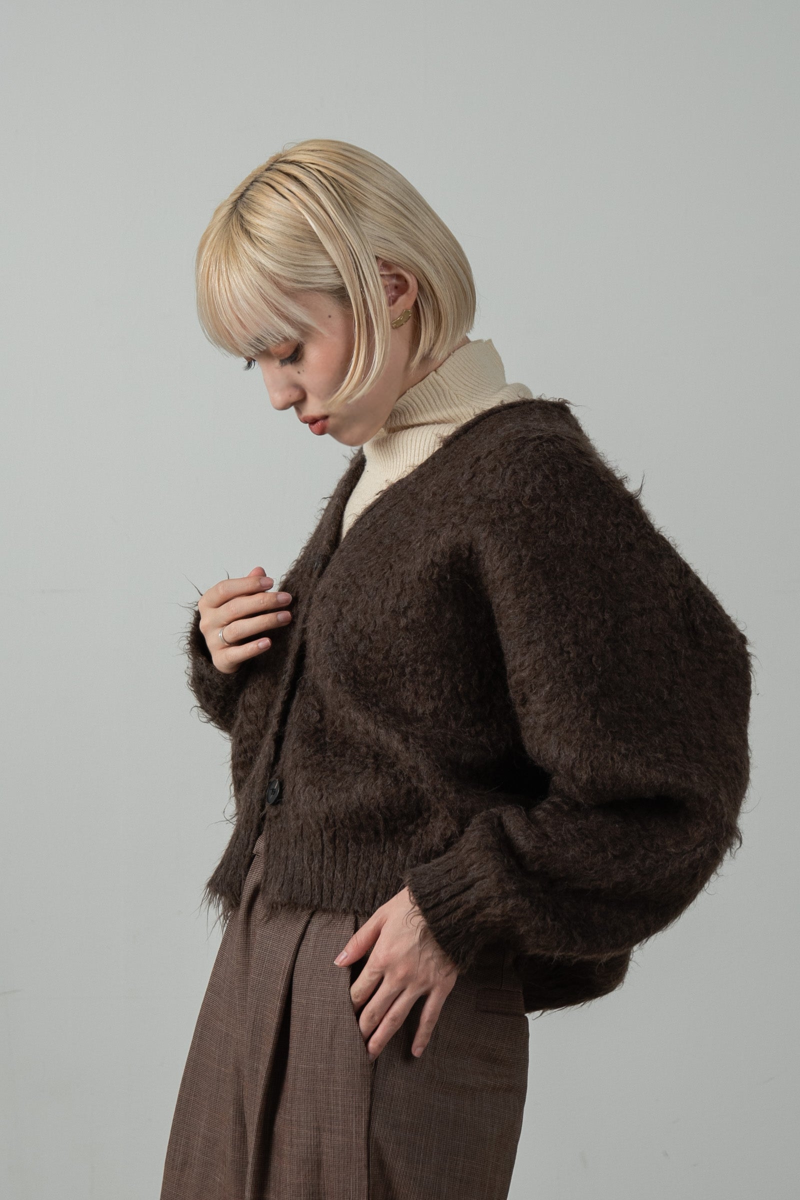 lawgy fluffy knit cardigan(ivory)試着のみの新品です - omegasoft.co.id