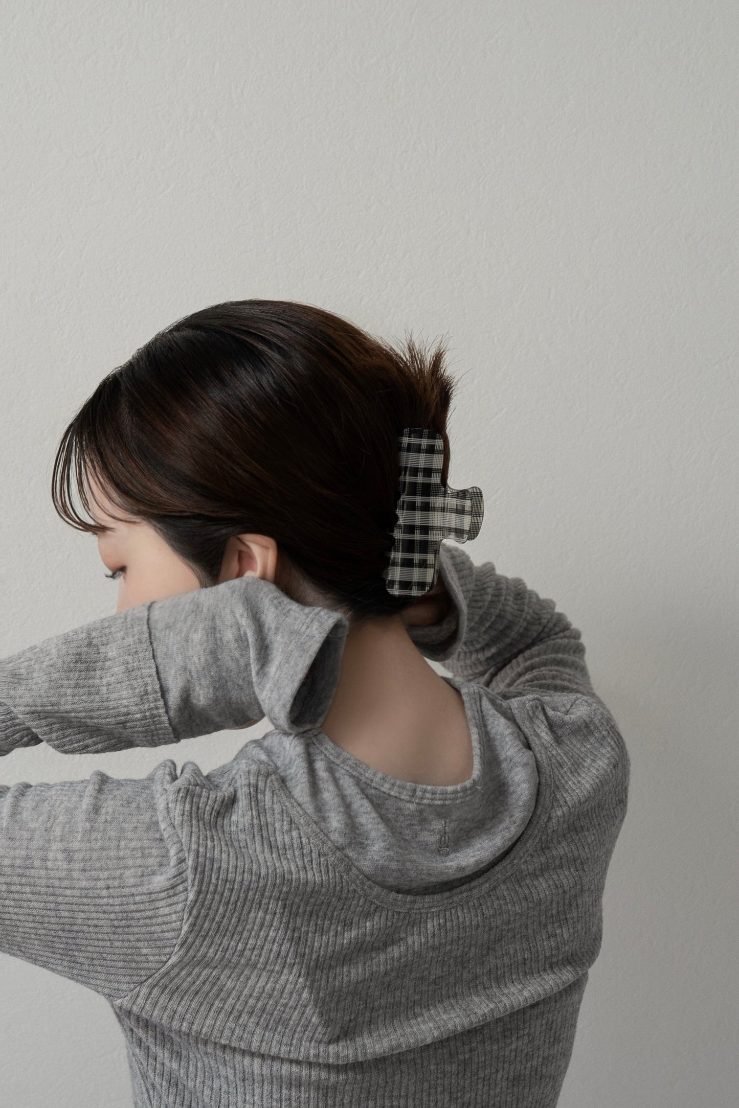 fine line check hair clip