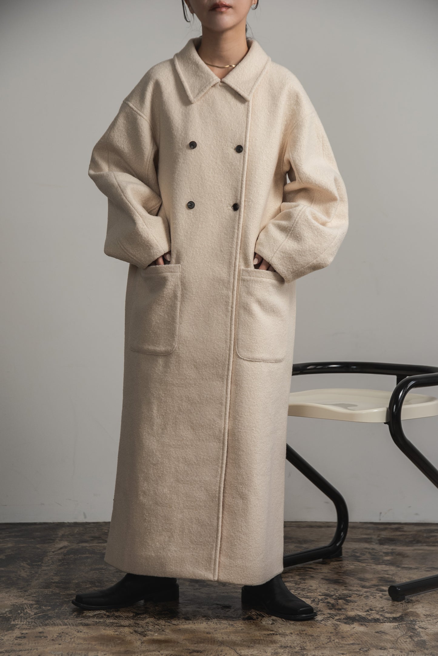 bal collar round sleeve coat