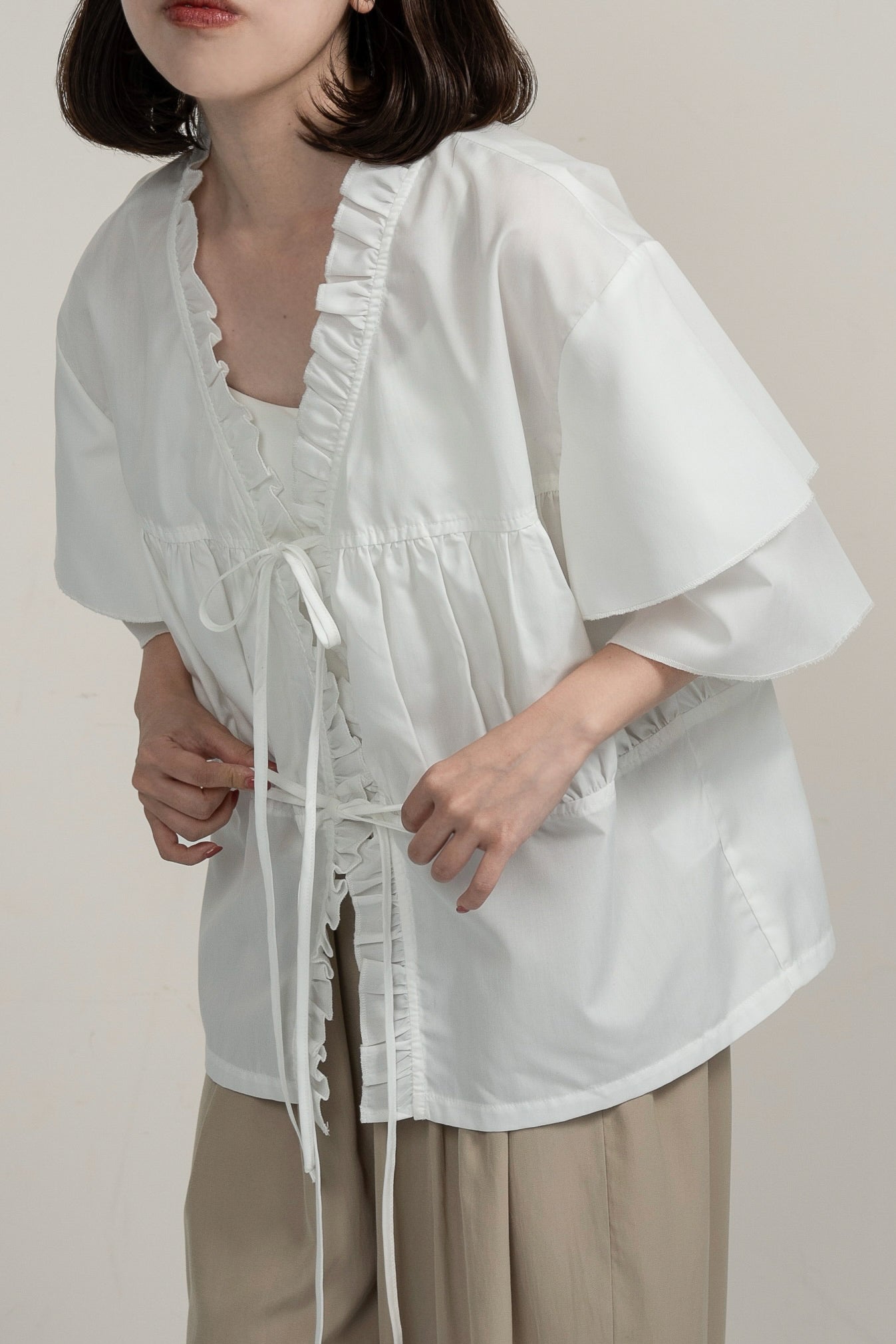 v frill line gather ribbon blouse