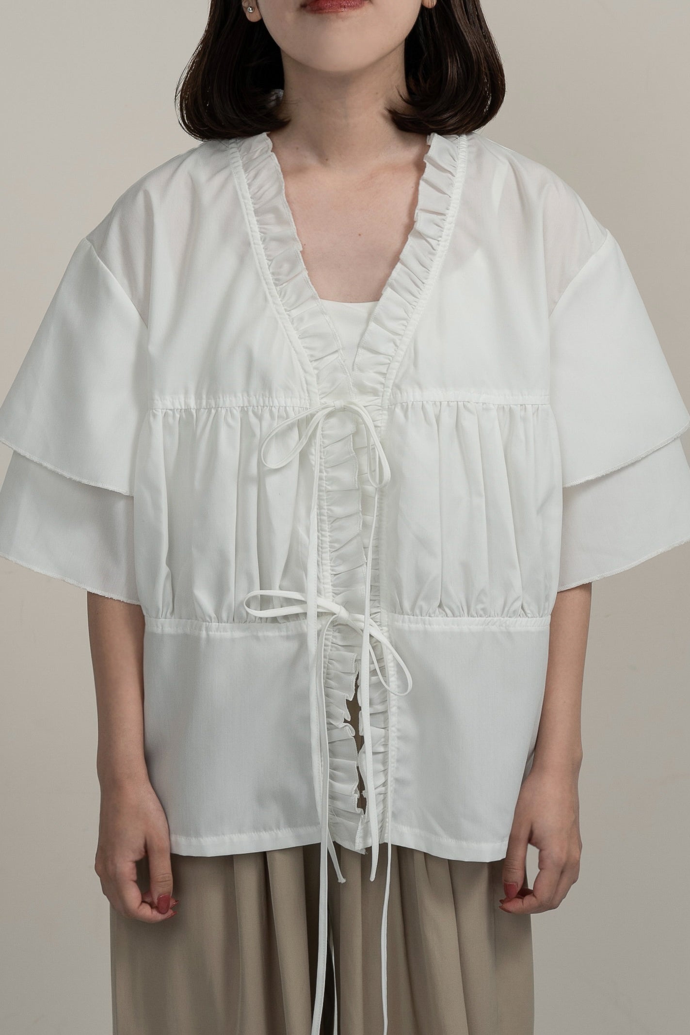 v frill line gather ribbon blouse