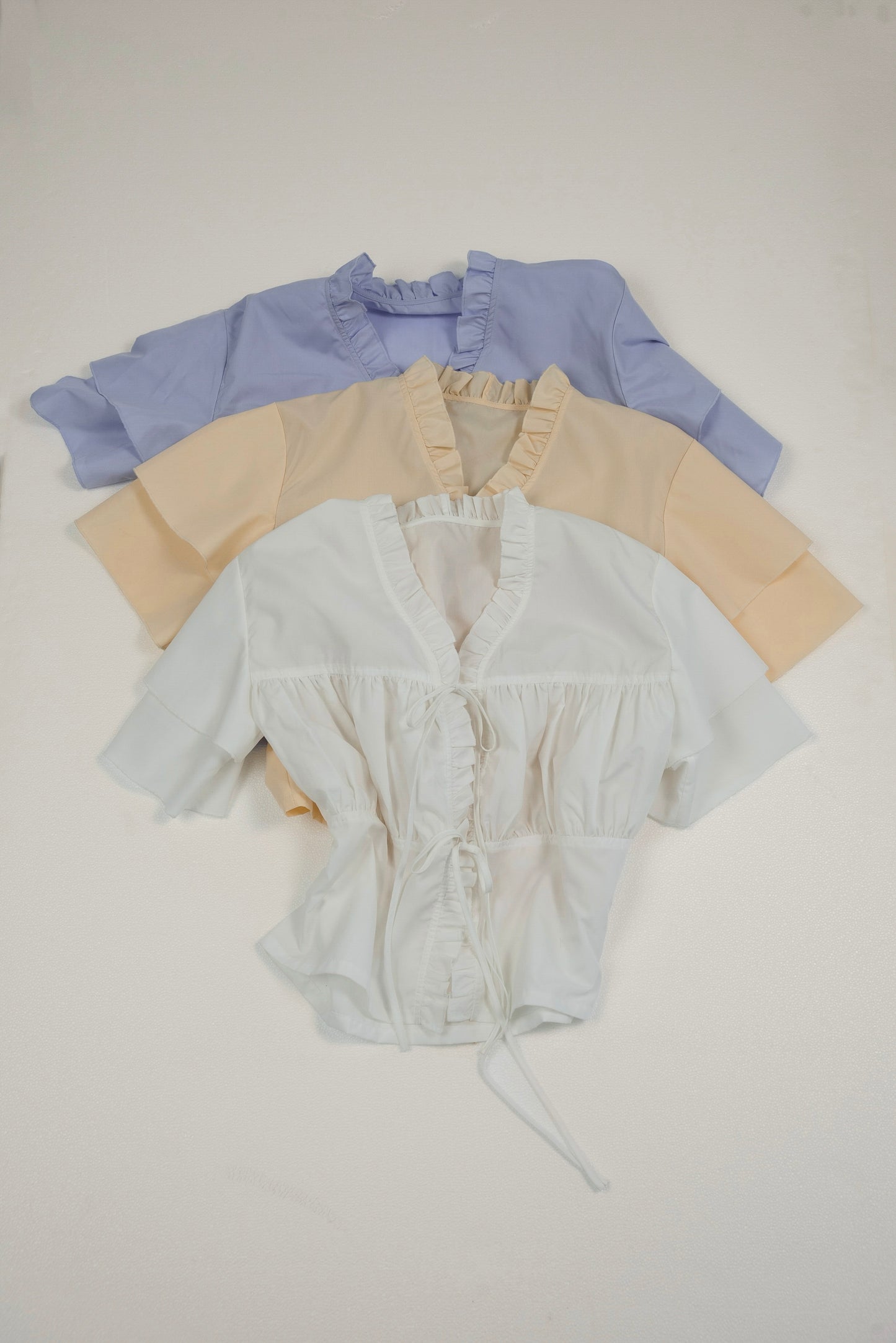 v frill line gather ribbon blouse