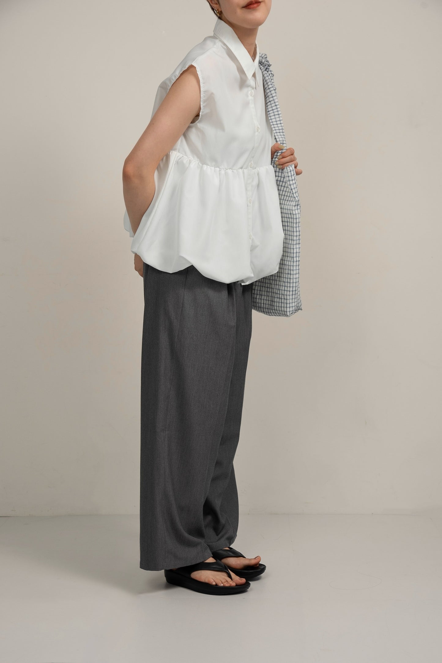 nosleeve balloon shirt