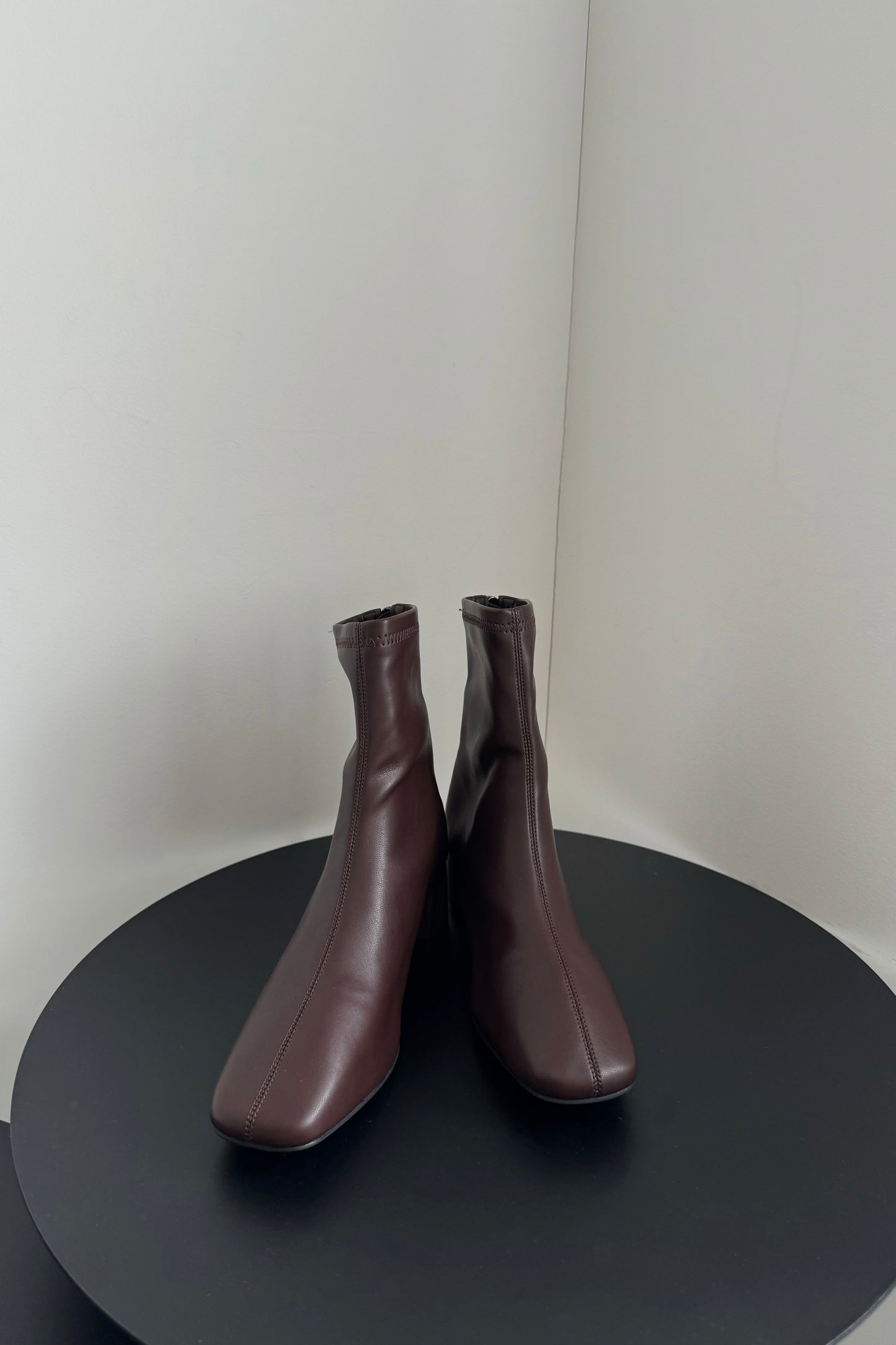 square toe short boots