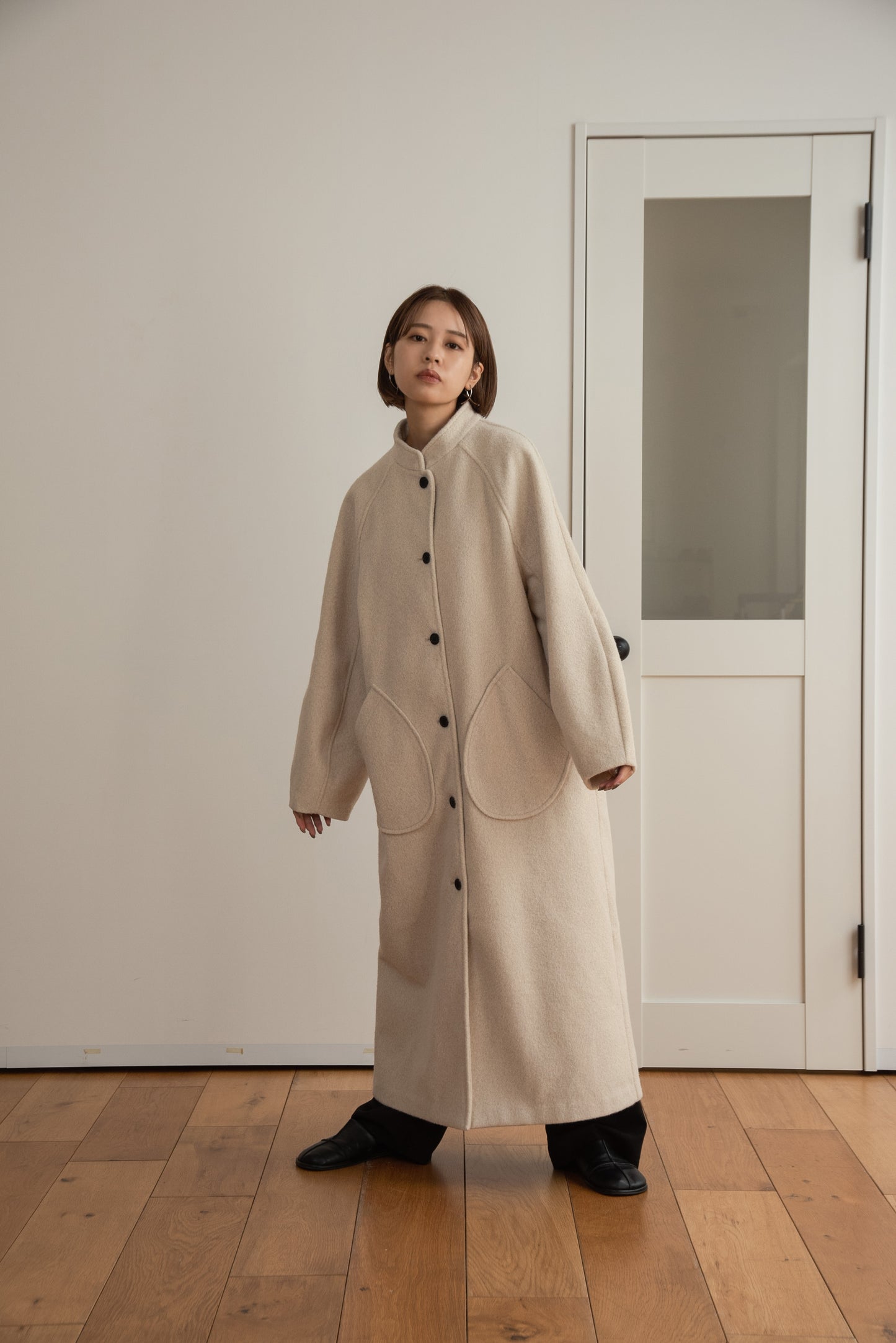 pocket point stand neck coat