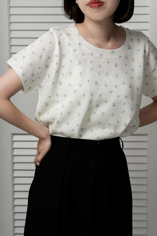 small floral pattern round neck tops