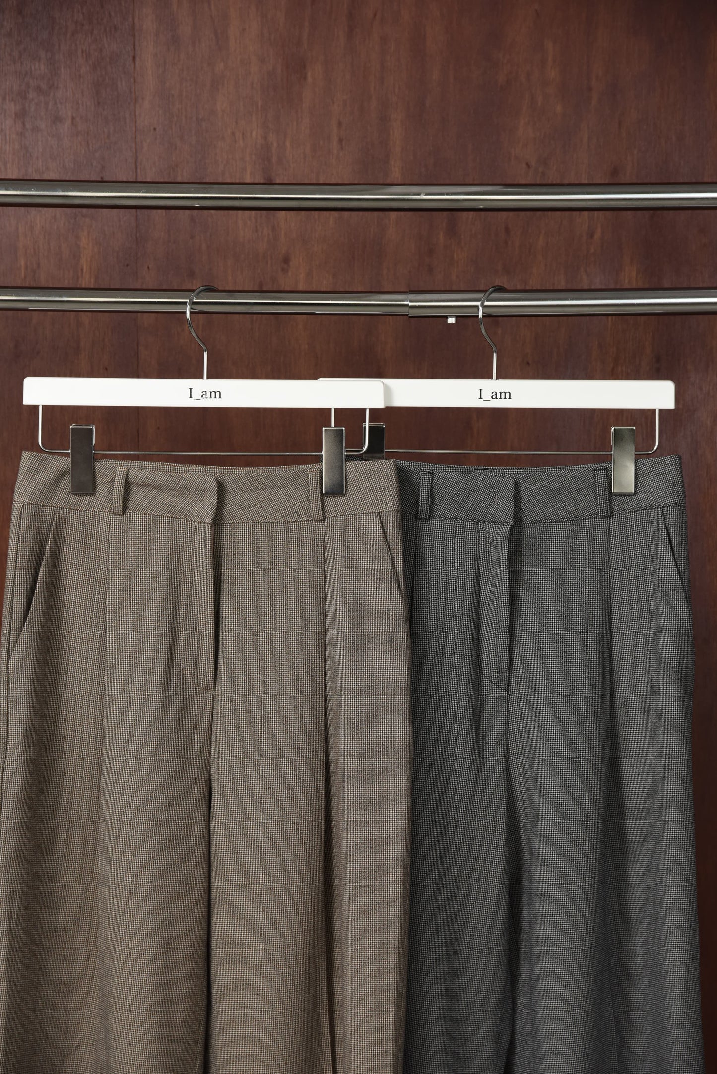 check pattern straight tuck pants