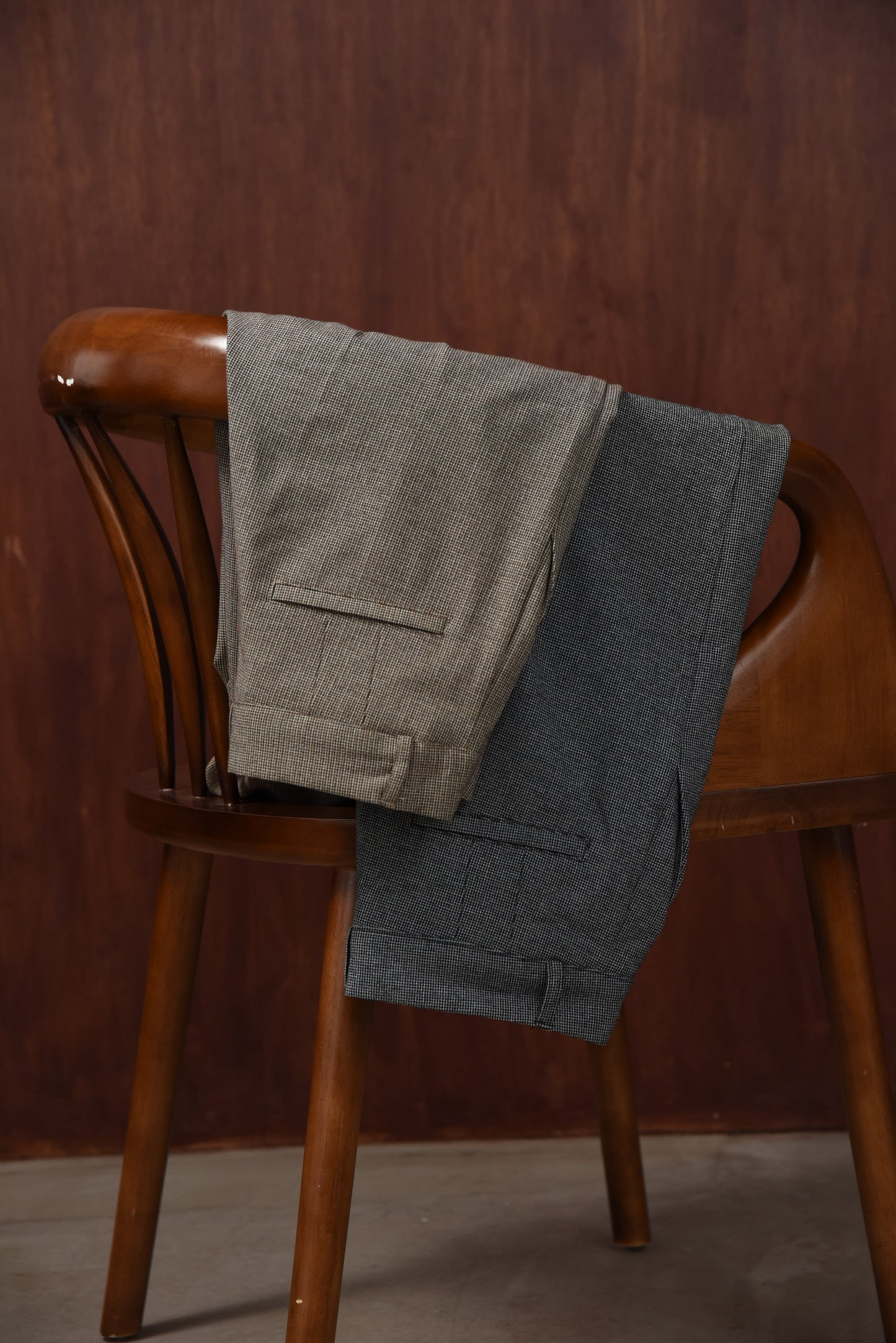 check pattern straight tuck pants