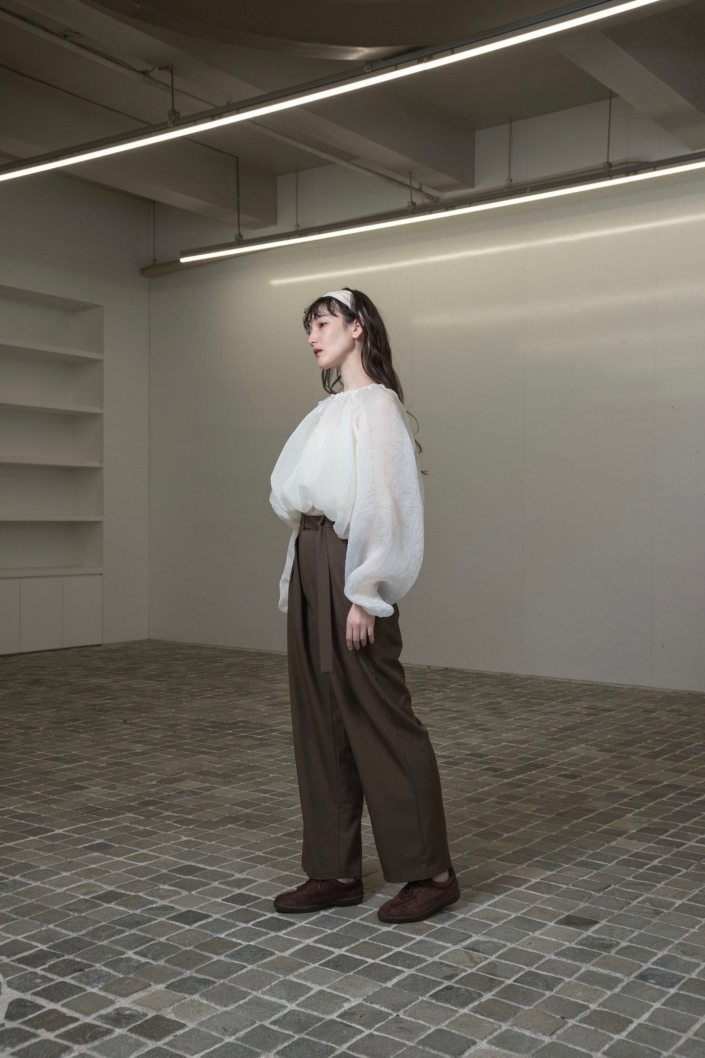 hem balloon volume sheer blouse