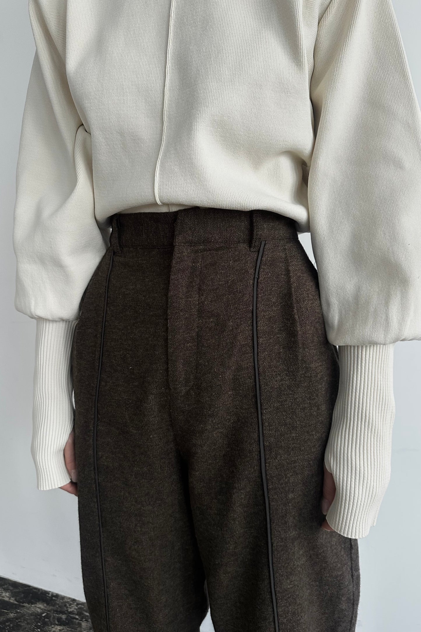 wool like mix curve pants