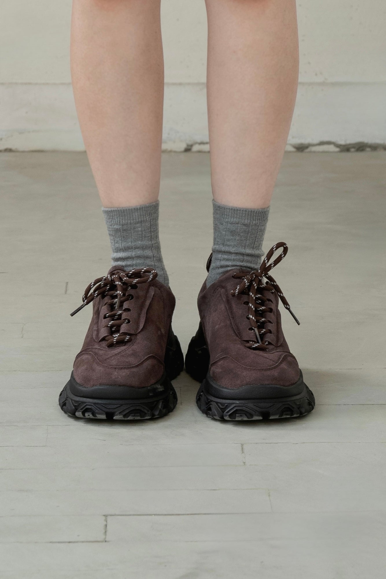 asymmetry design dad sneaker