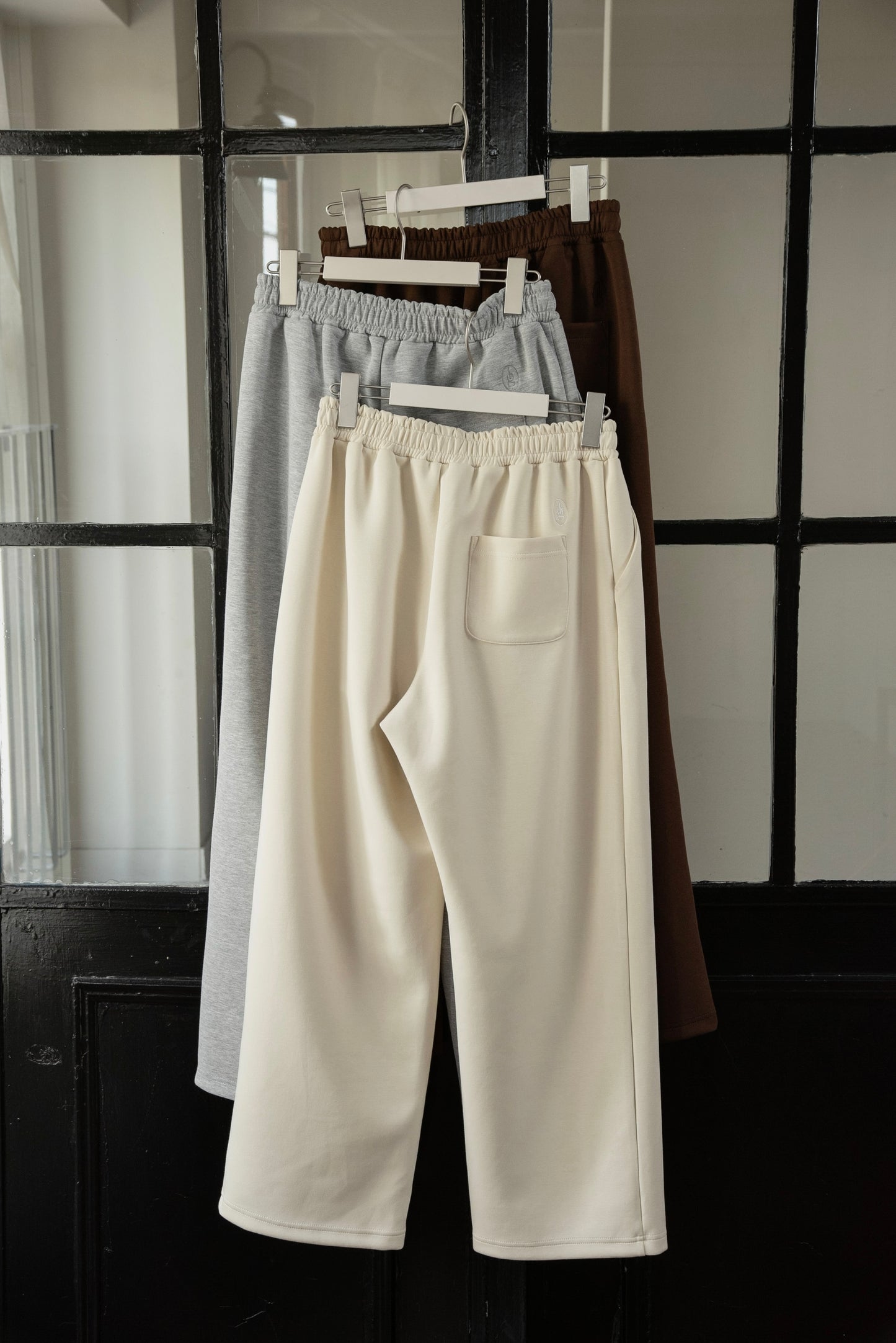 lawgy original logo embroidery sweat pants