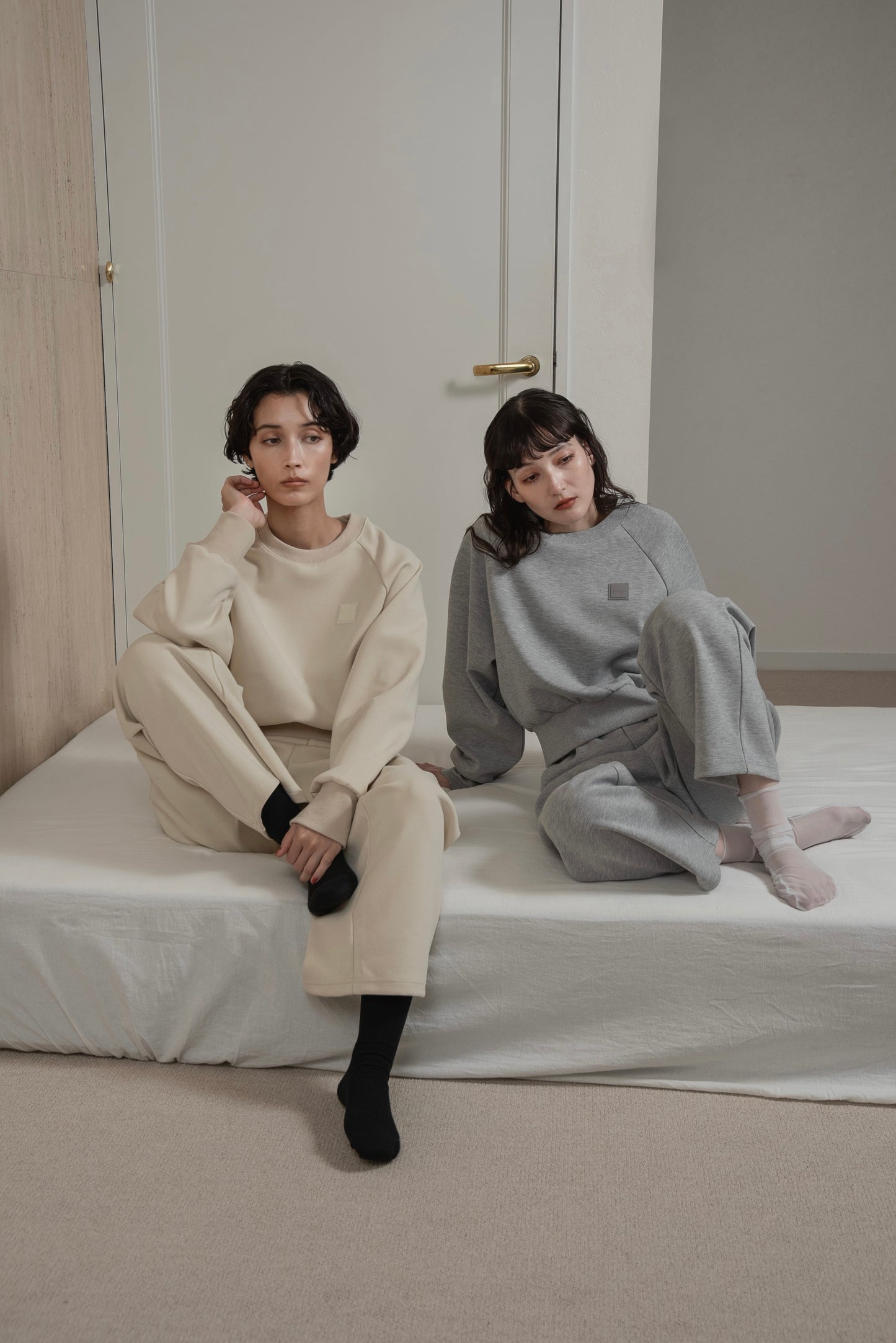 lawgy original logo embroidery sweat pants