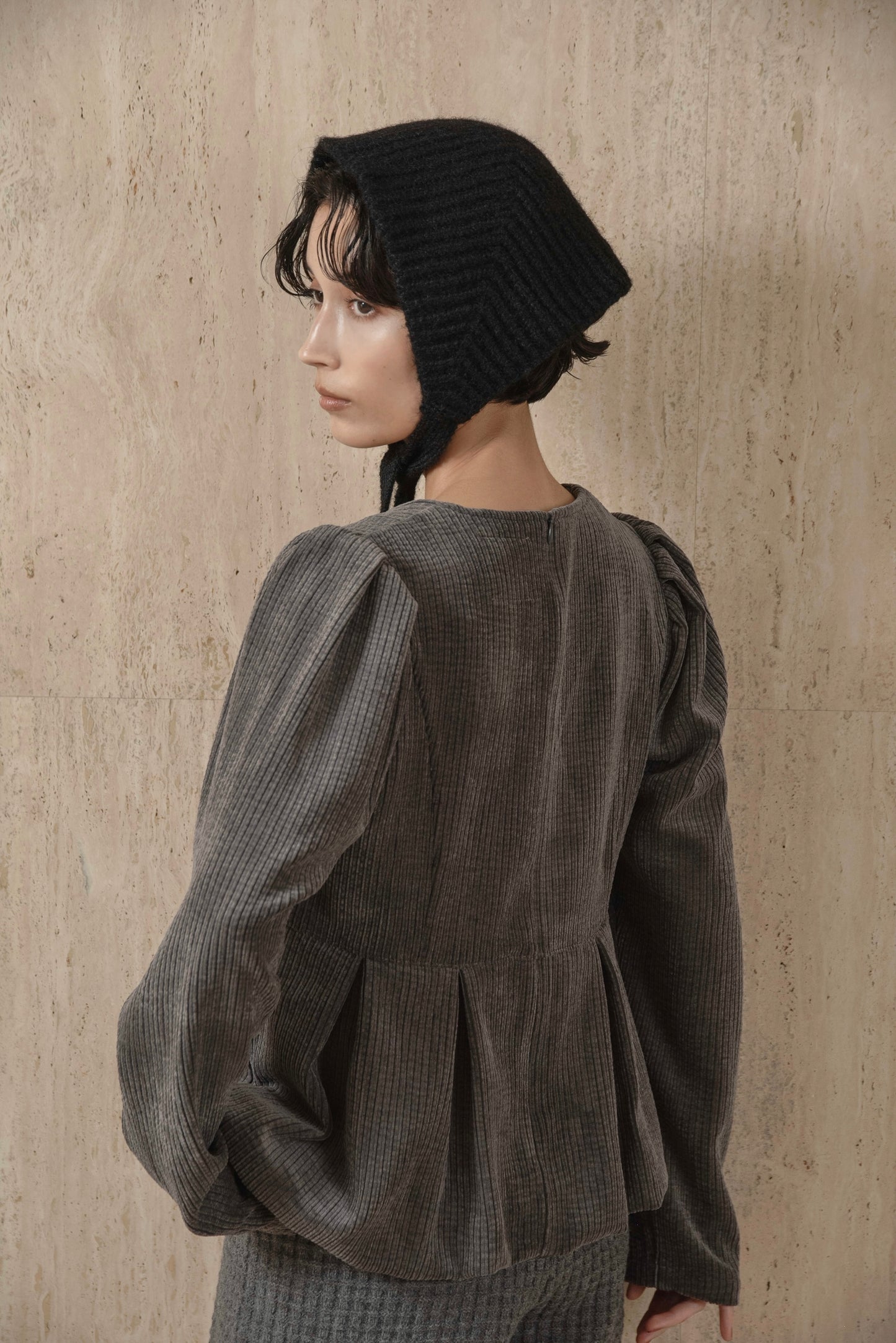 uneck balloon corduroy tops