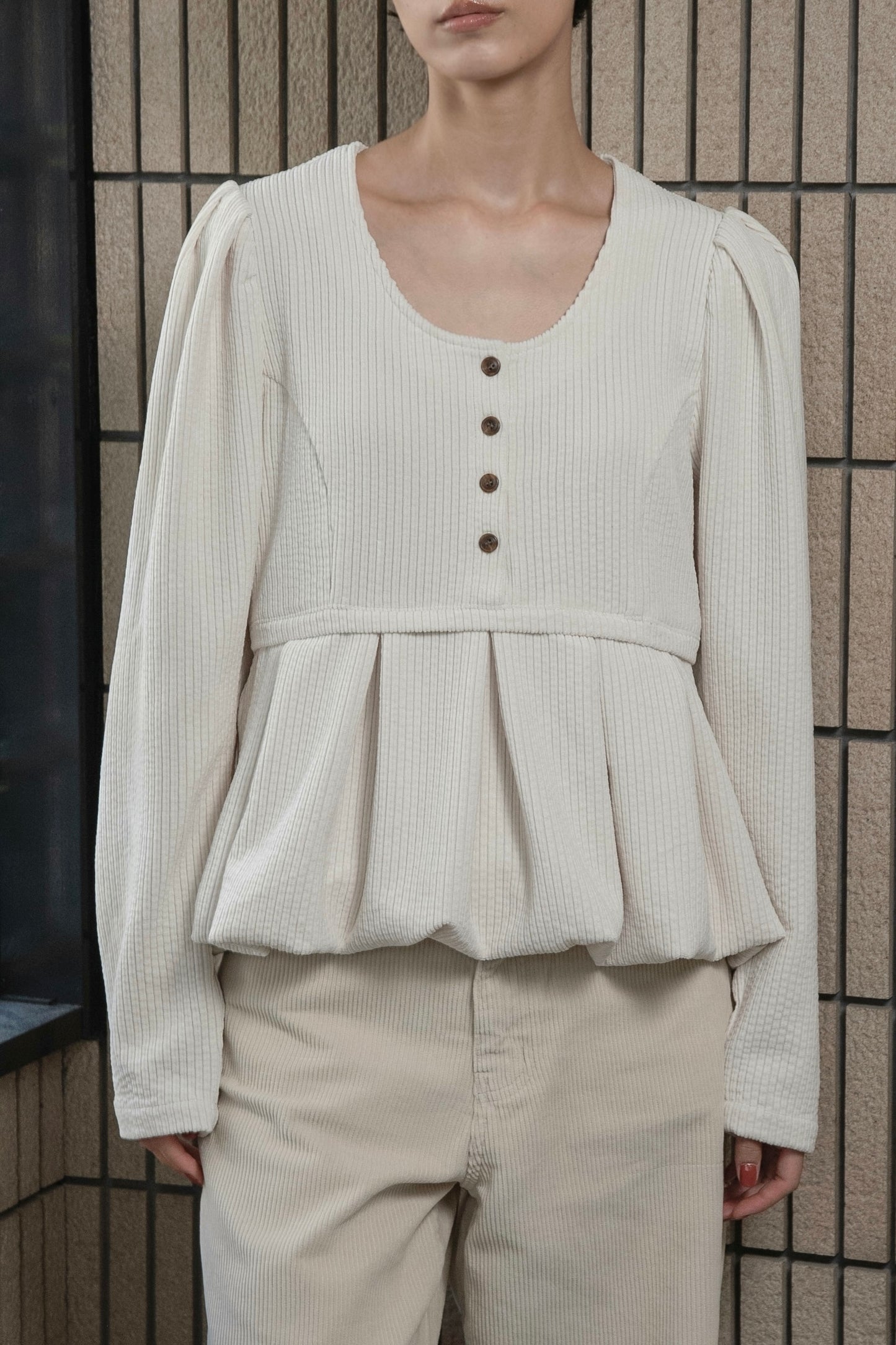 uneck balloon corduroy tops
