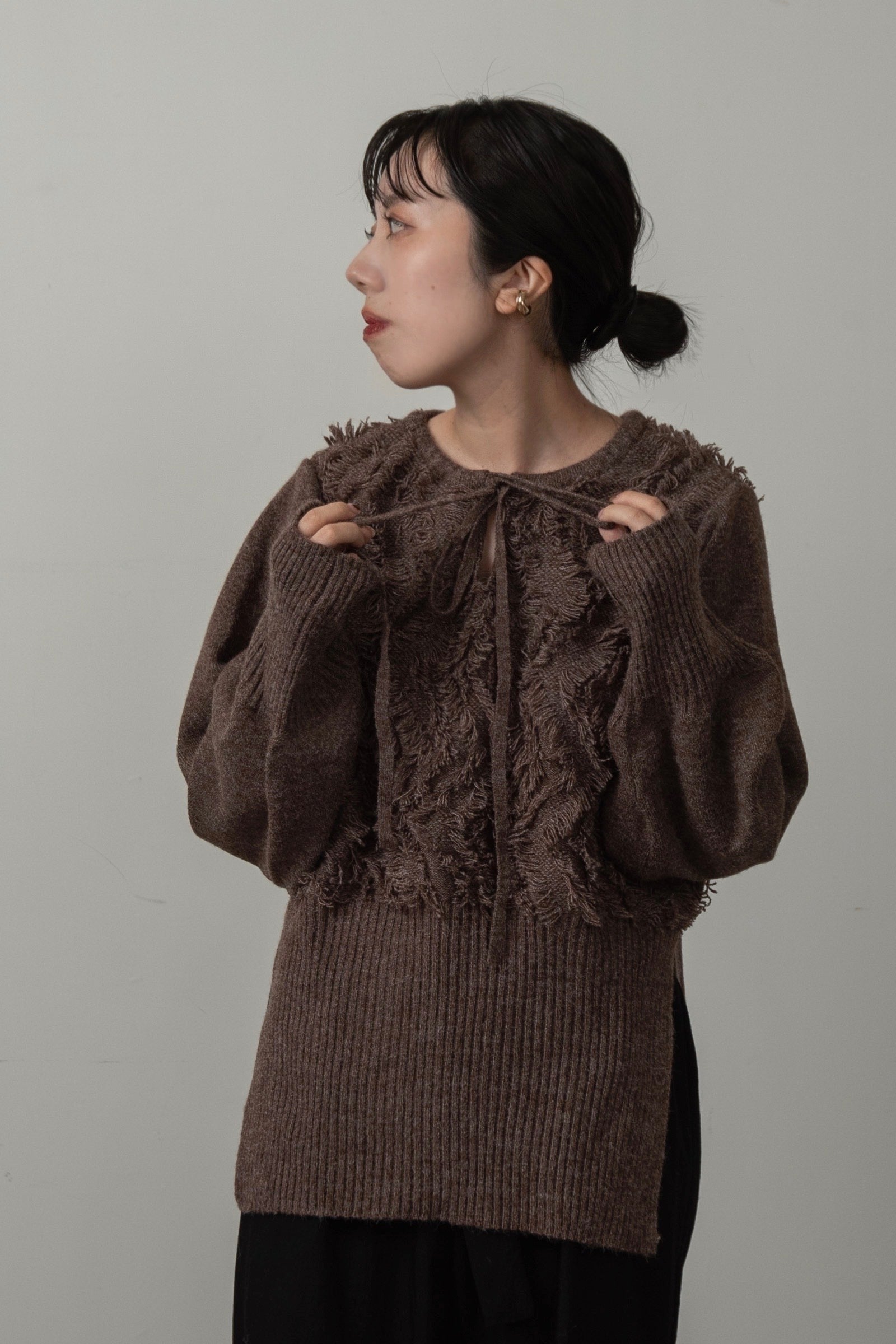 neck arrange fringe knit – eim online（エイム オンライン）