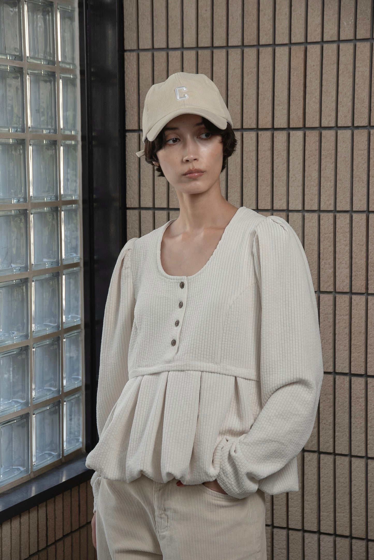 uneck balloon corduroy tops