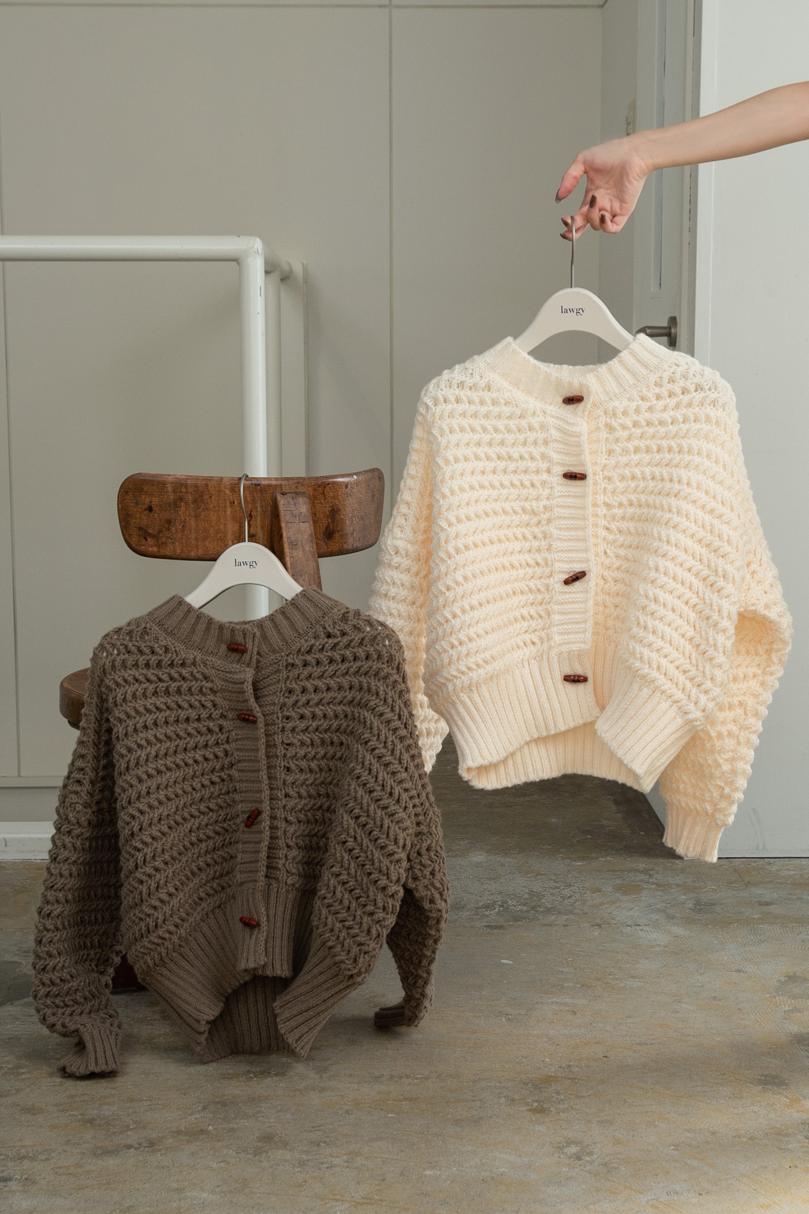 wood button low gauge knit – eim online（エイム オンライン）