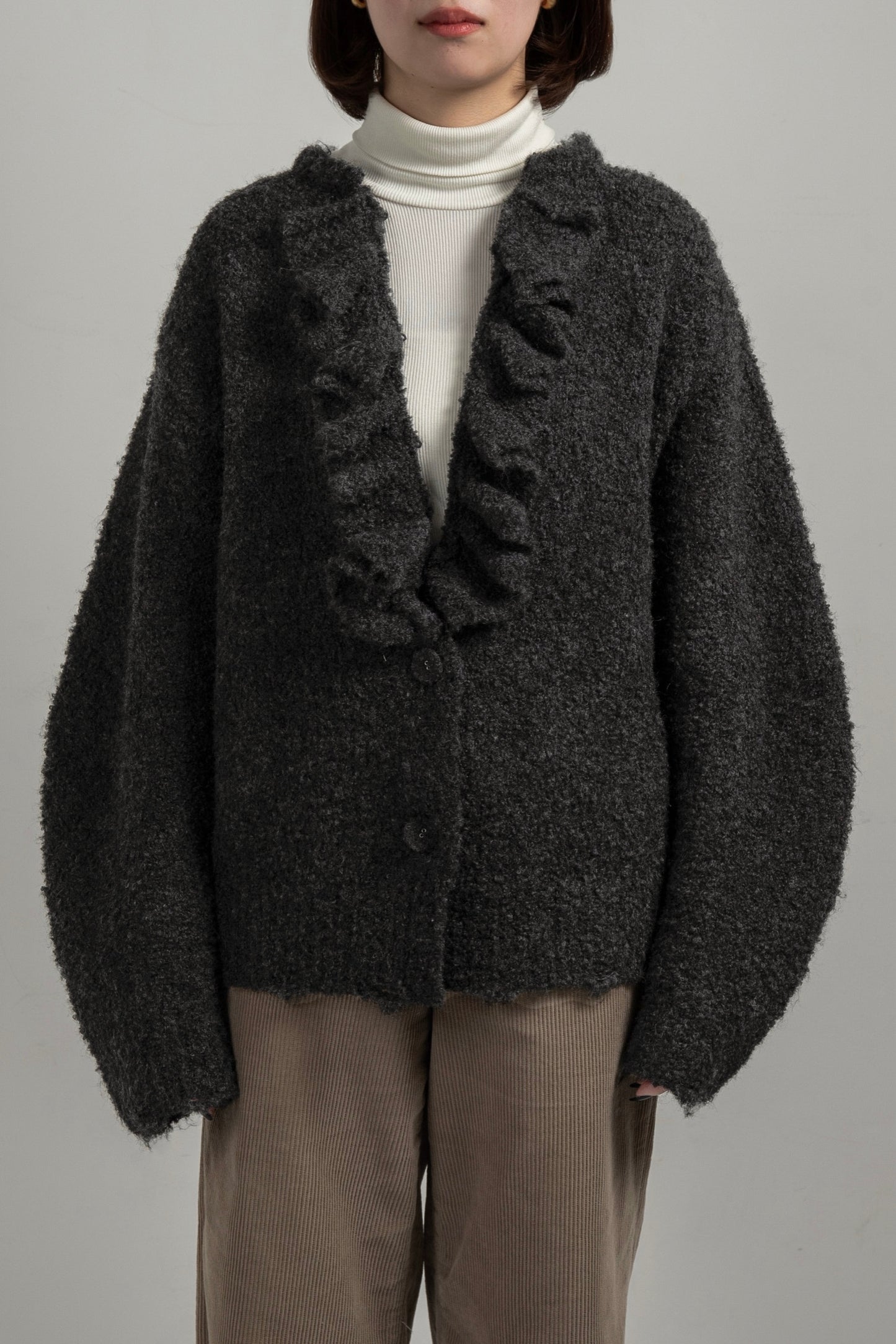 2way ruffle front button cardigan【eim plus+限定アイテム】