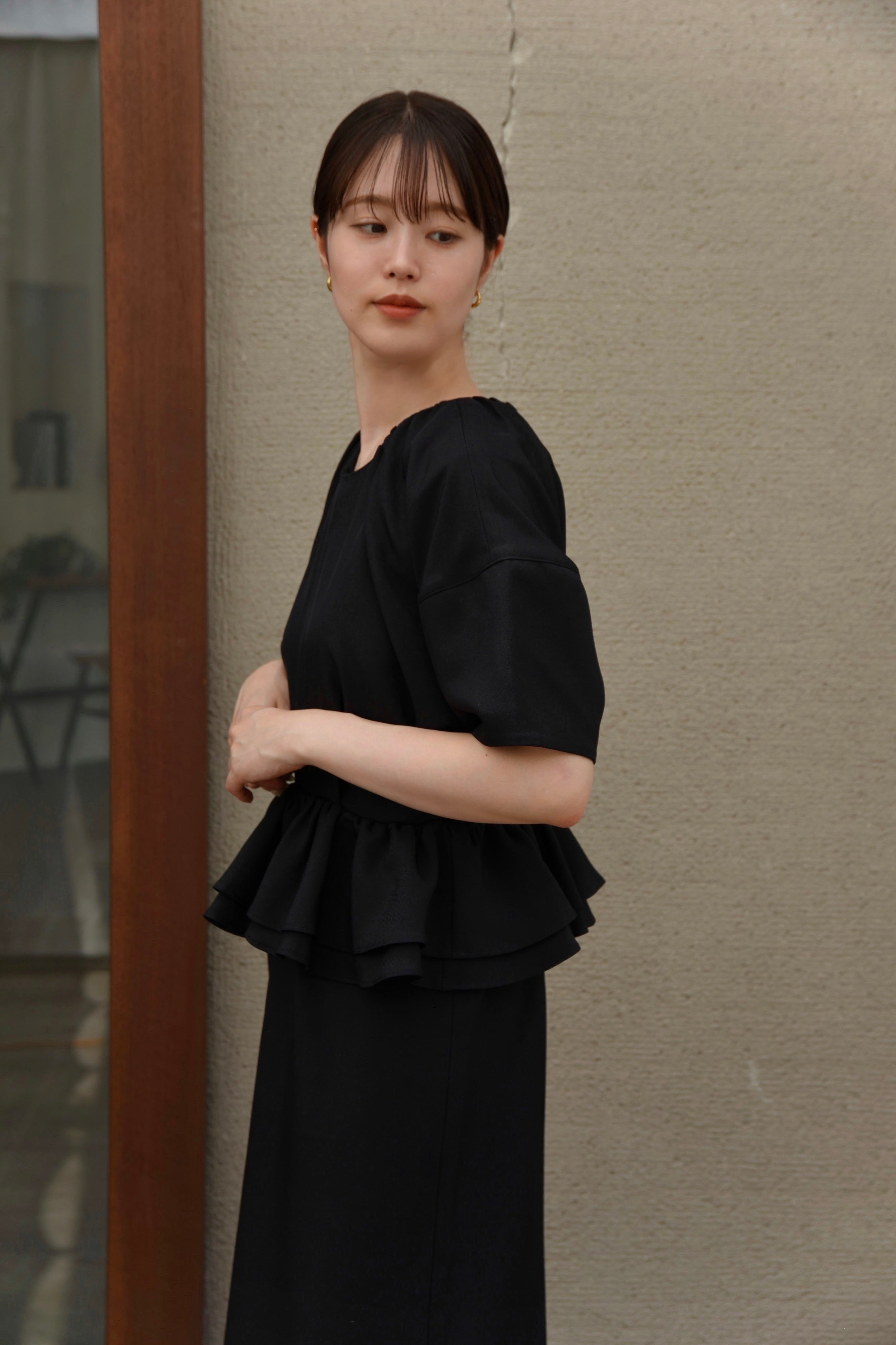 新品未使用 eim i_am ダブルフリルペンシルドレス ベージュ S double frill pencil dress – eim online（エイム オンライン）