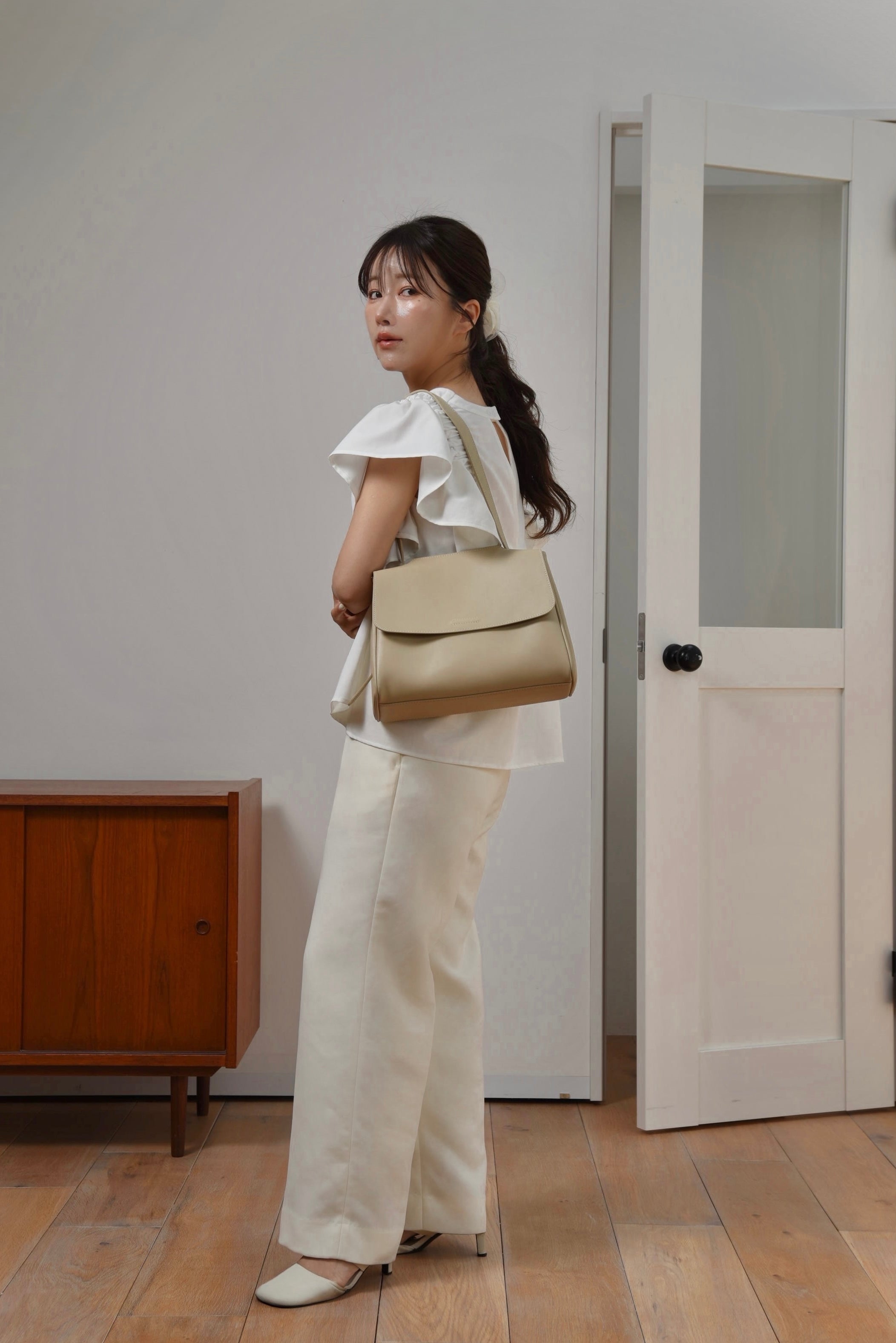 追跡有★S'AIME レザースモールスクエアショルダーバッグ 3way 3way square leather bag – eim online（エイム オンライン）