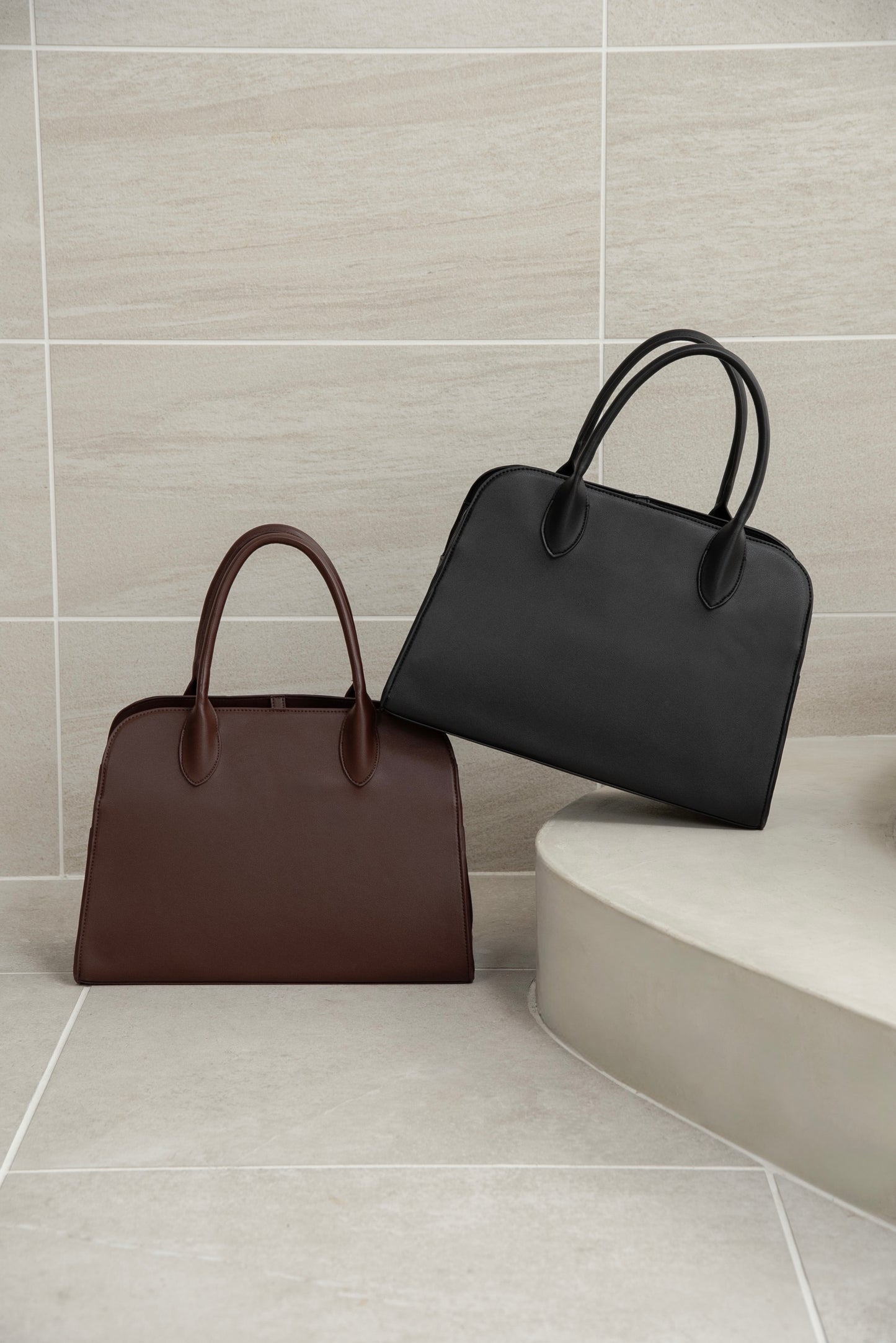 2way soft curve boston bag【I_am × kimina】