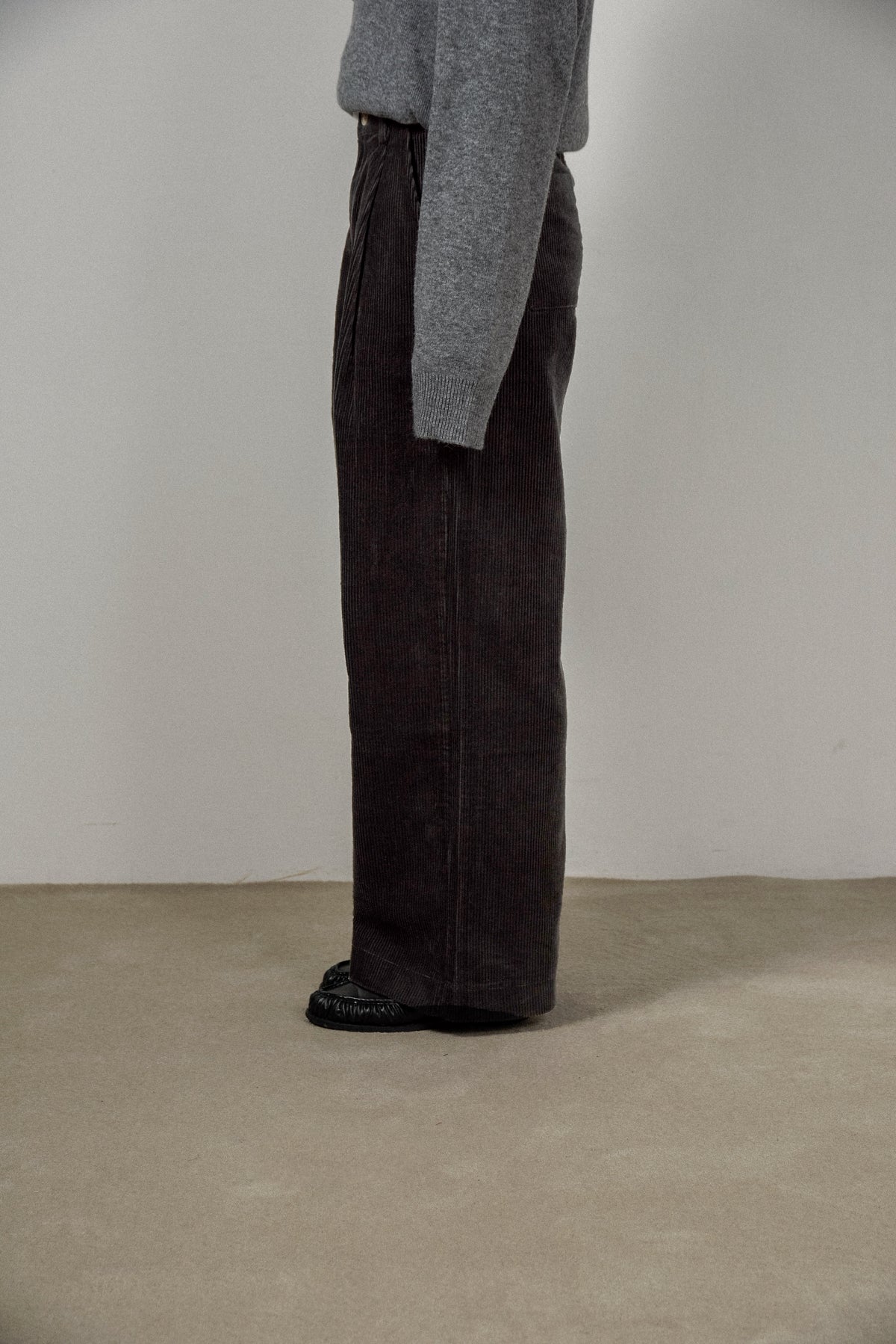 cozy corduroy point button tuck pants