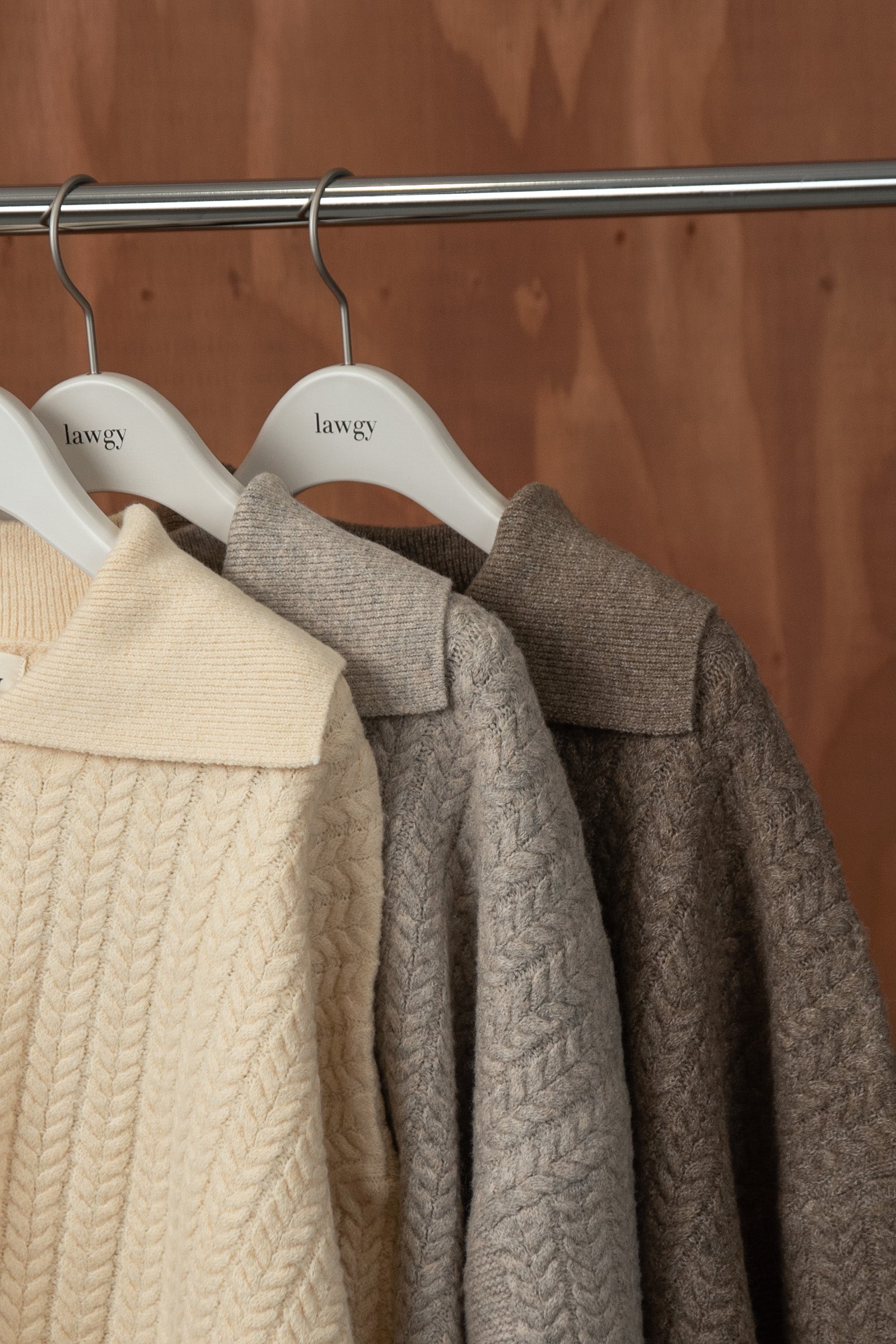 center slit collar knit – eim online（エイム オンライン）
