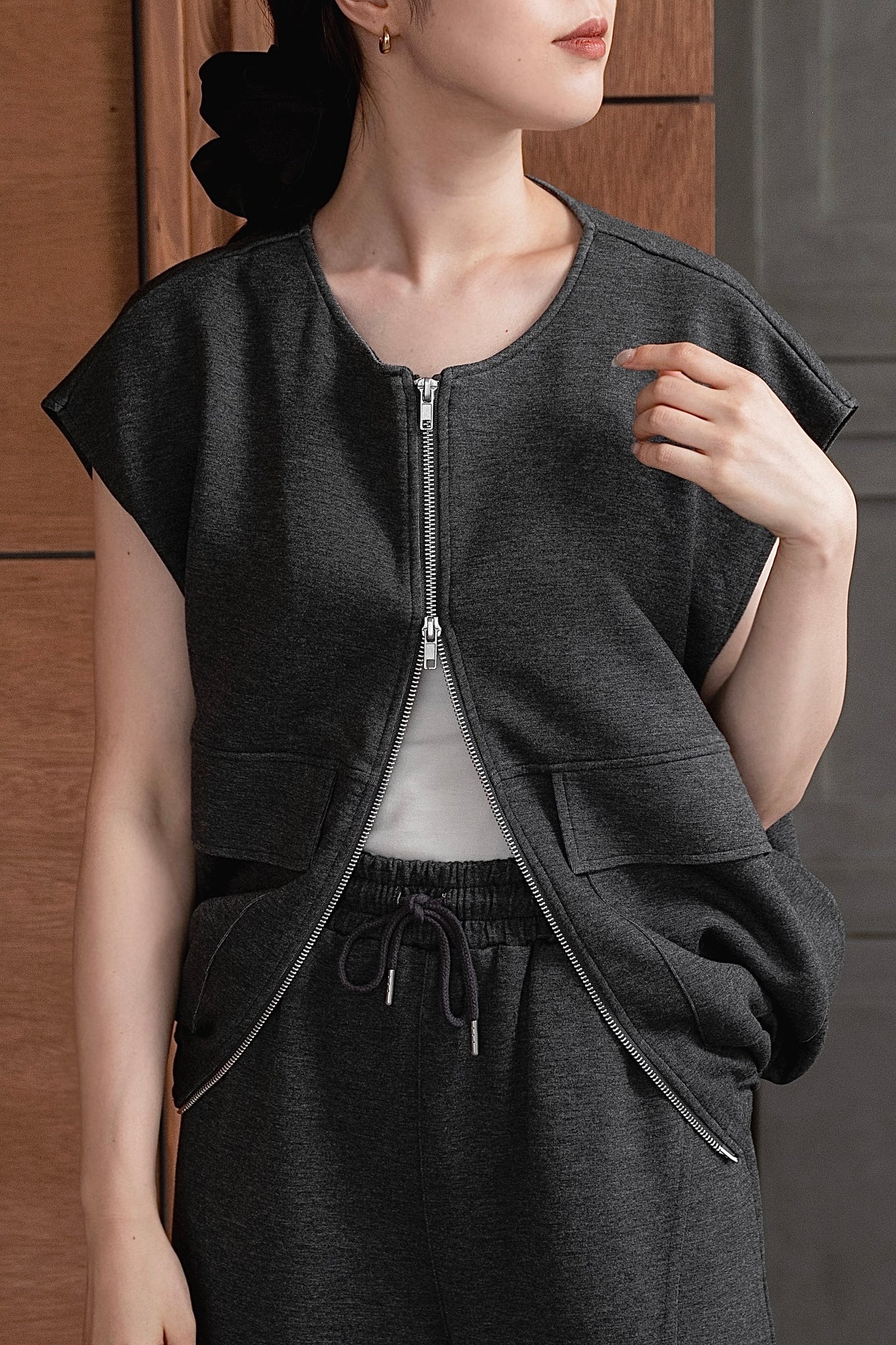 bonding big pocket zipper vest