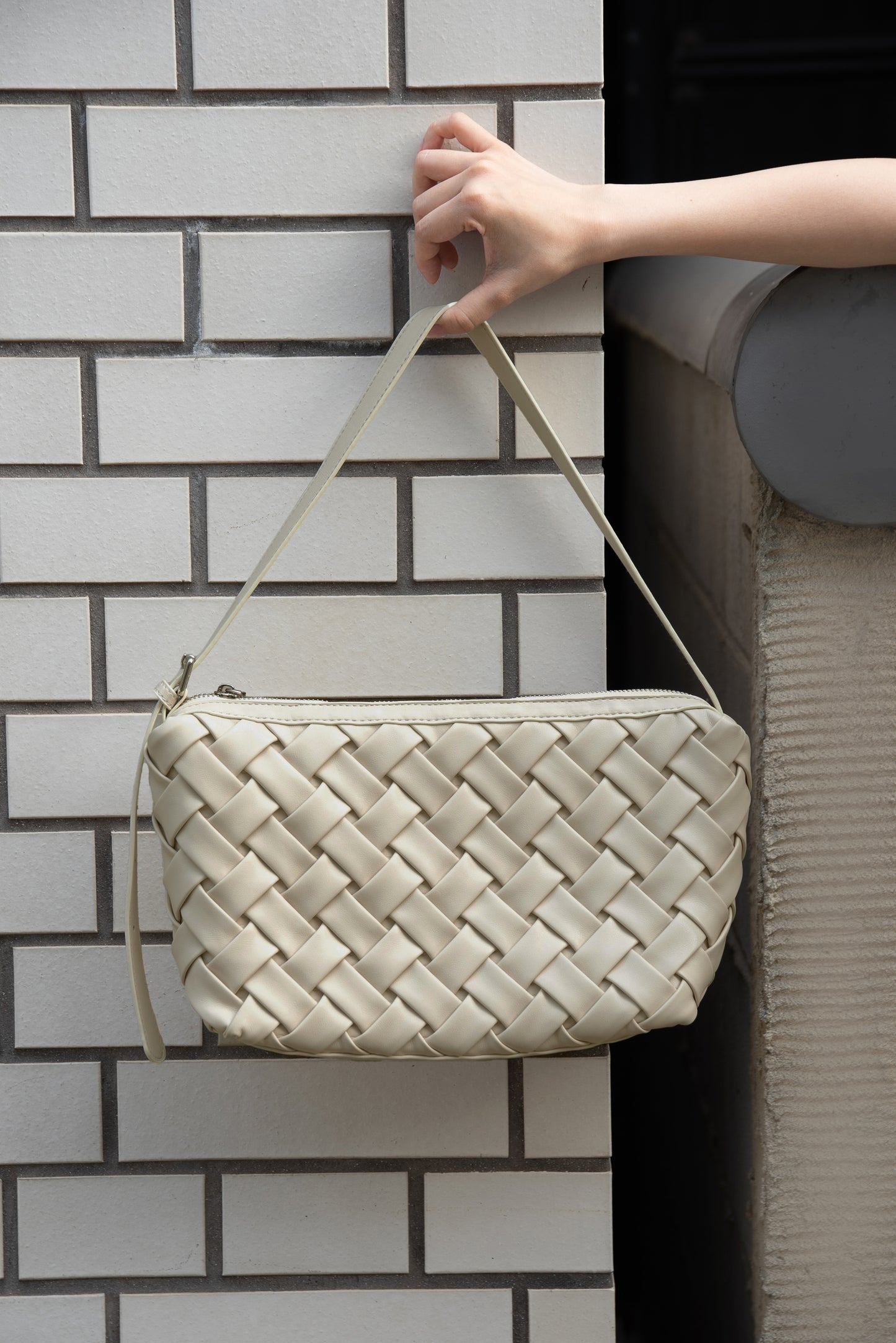 woven look single handle bag