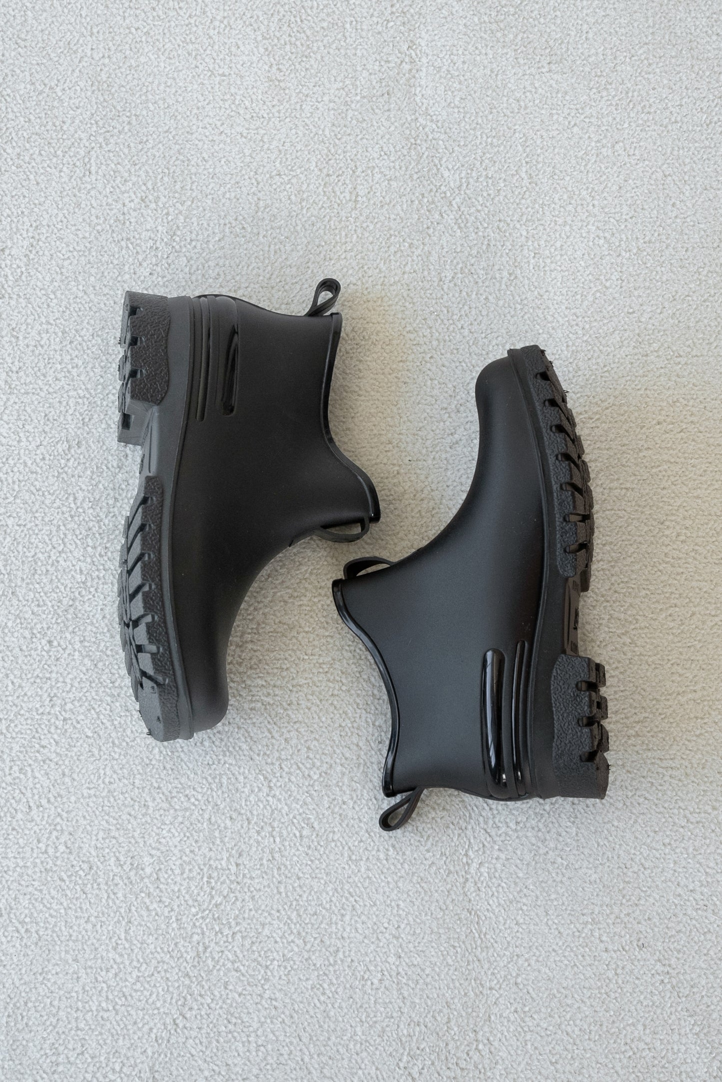 matte short rain boots