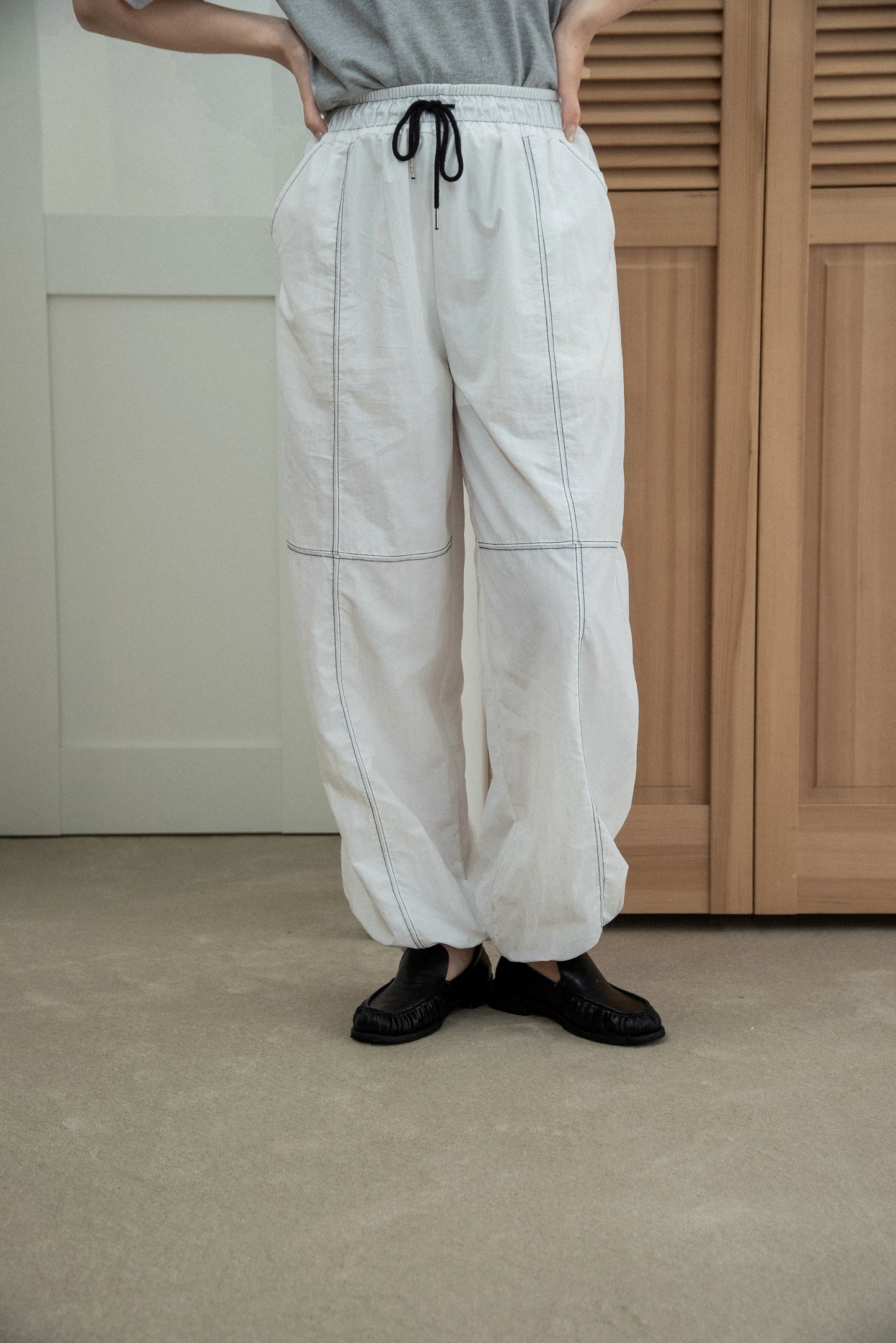 stitch string point shaka pants