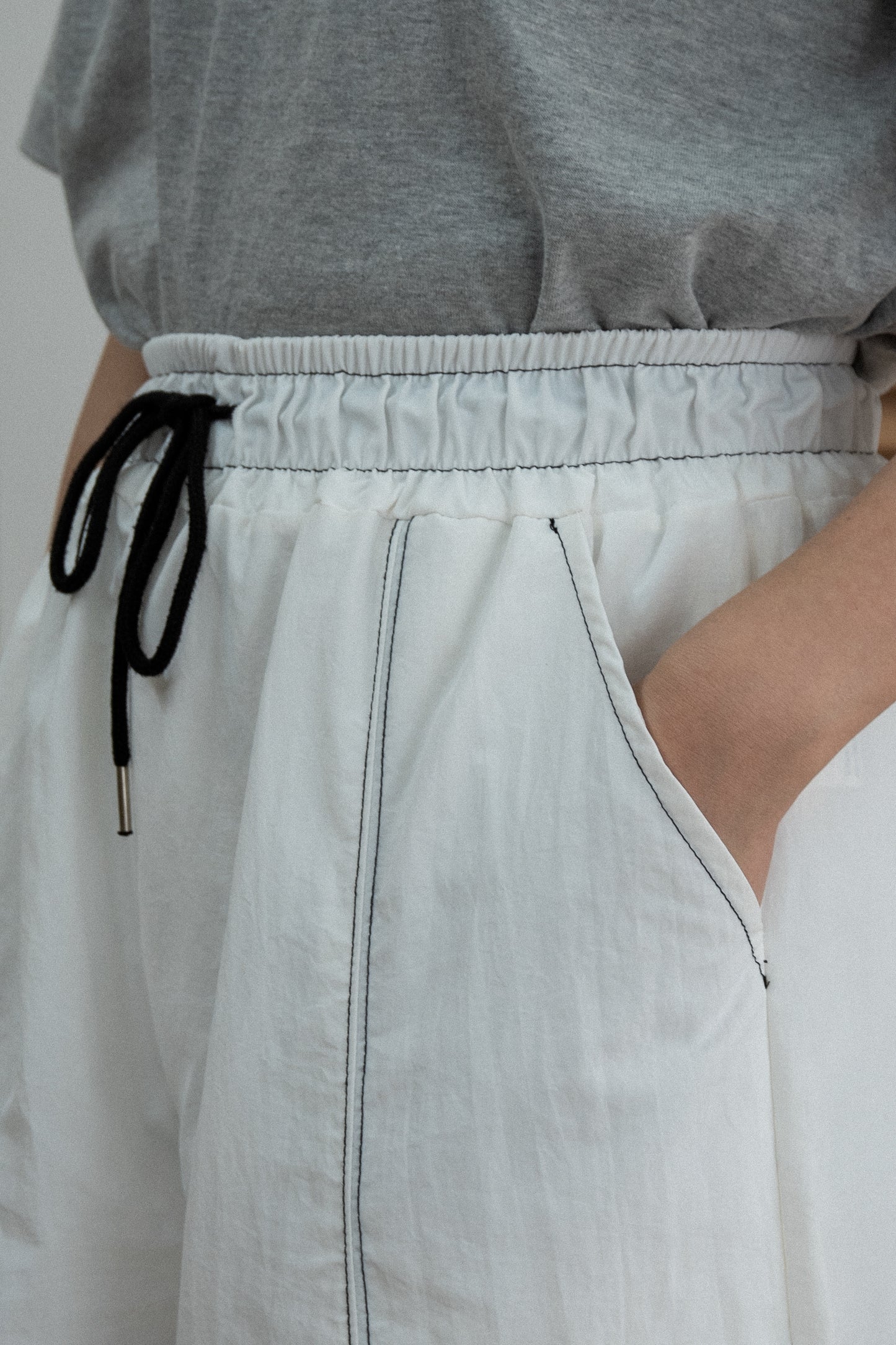 stitch string point shaka pants