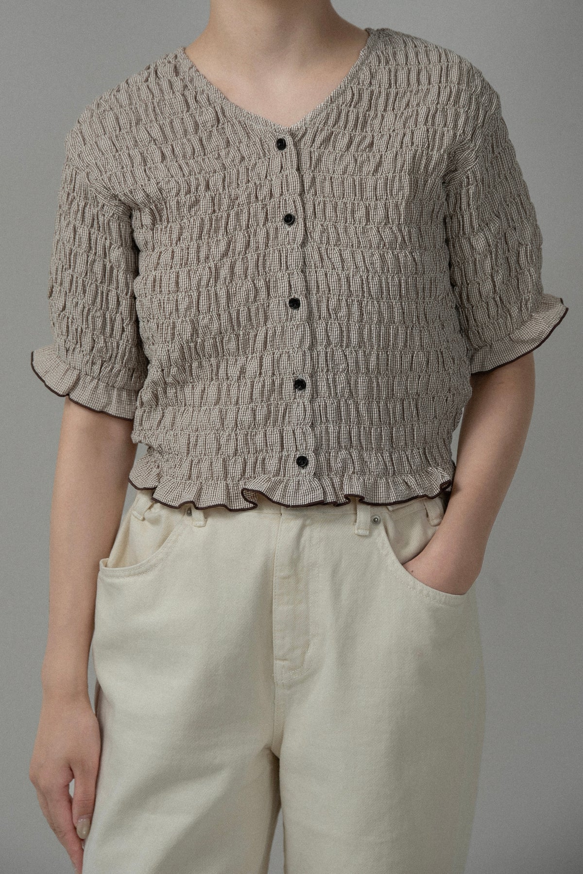 button point v neck shirring blouse