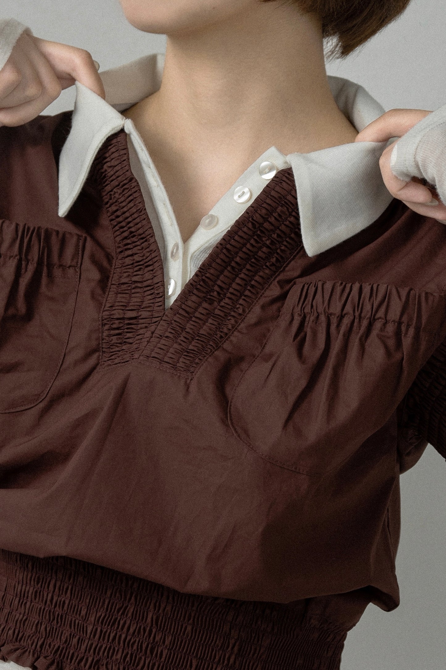 shirring pocket point vest blouse