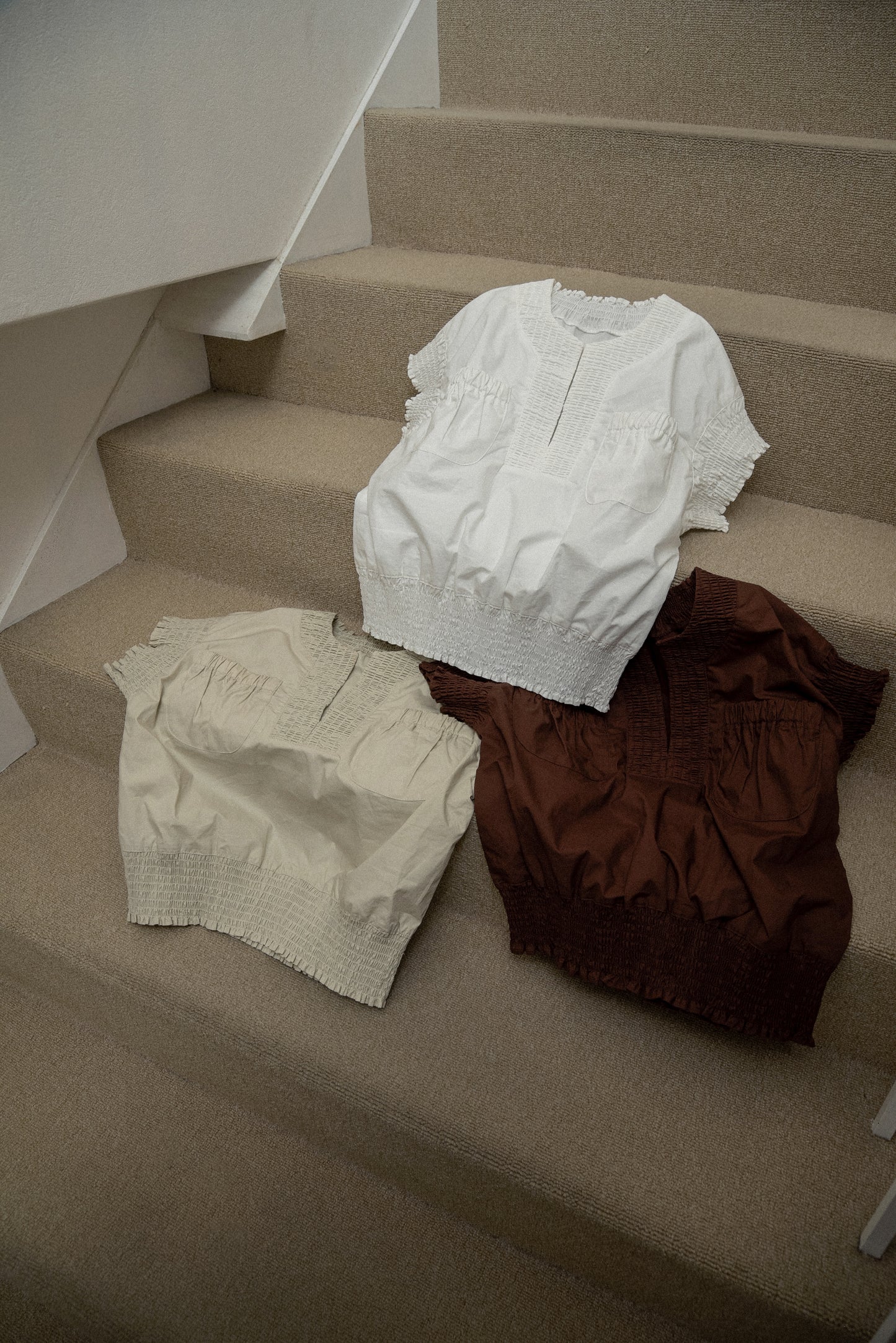 shirring pocket point vest blouse