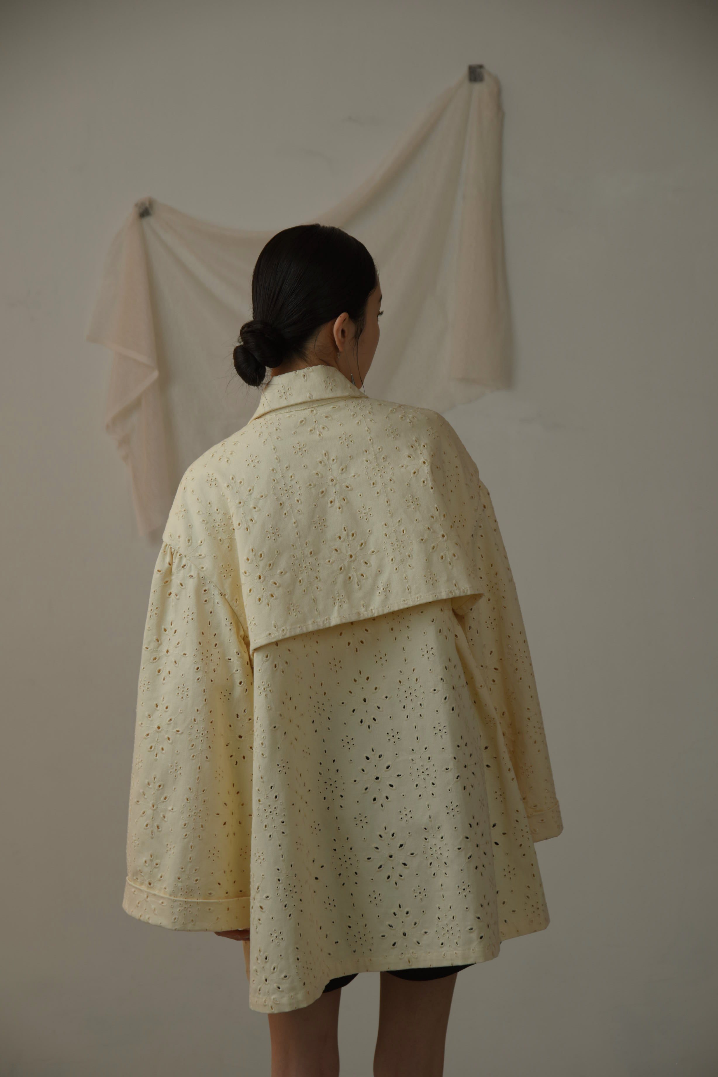 cutwork lace midi jacket – eim online（エイム オンライン）