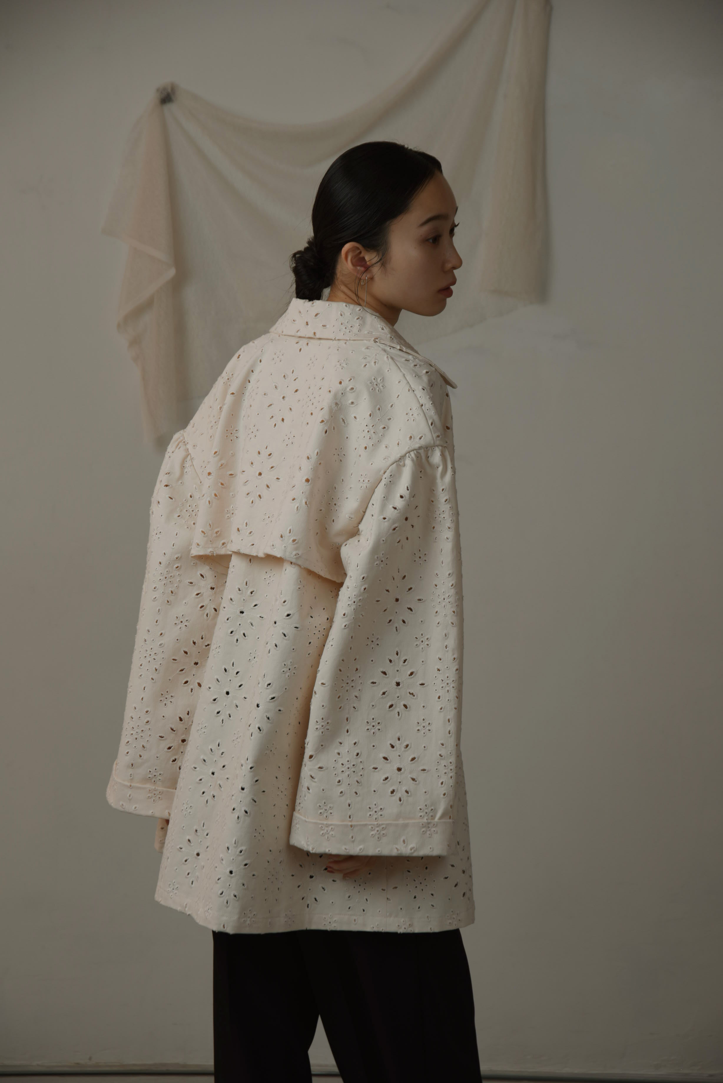 cutwork lace midi jacket – eim online（エイム オンライン）