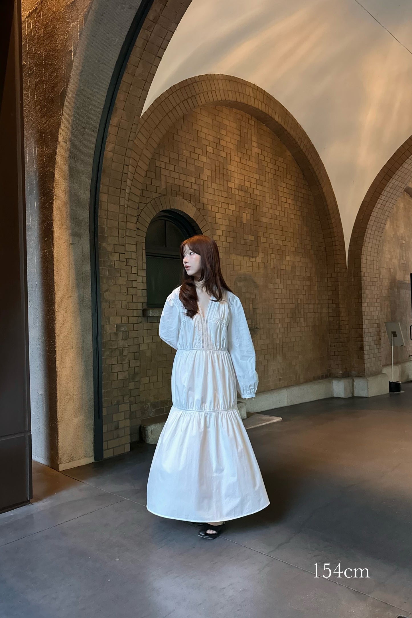 v neck lace tiered dress