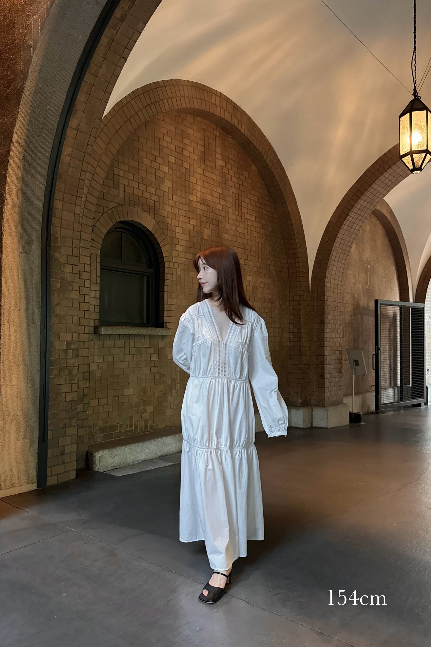 v neck lace tiered dress