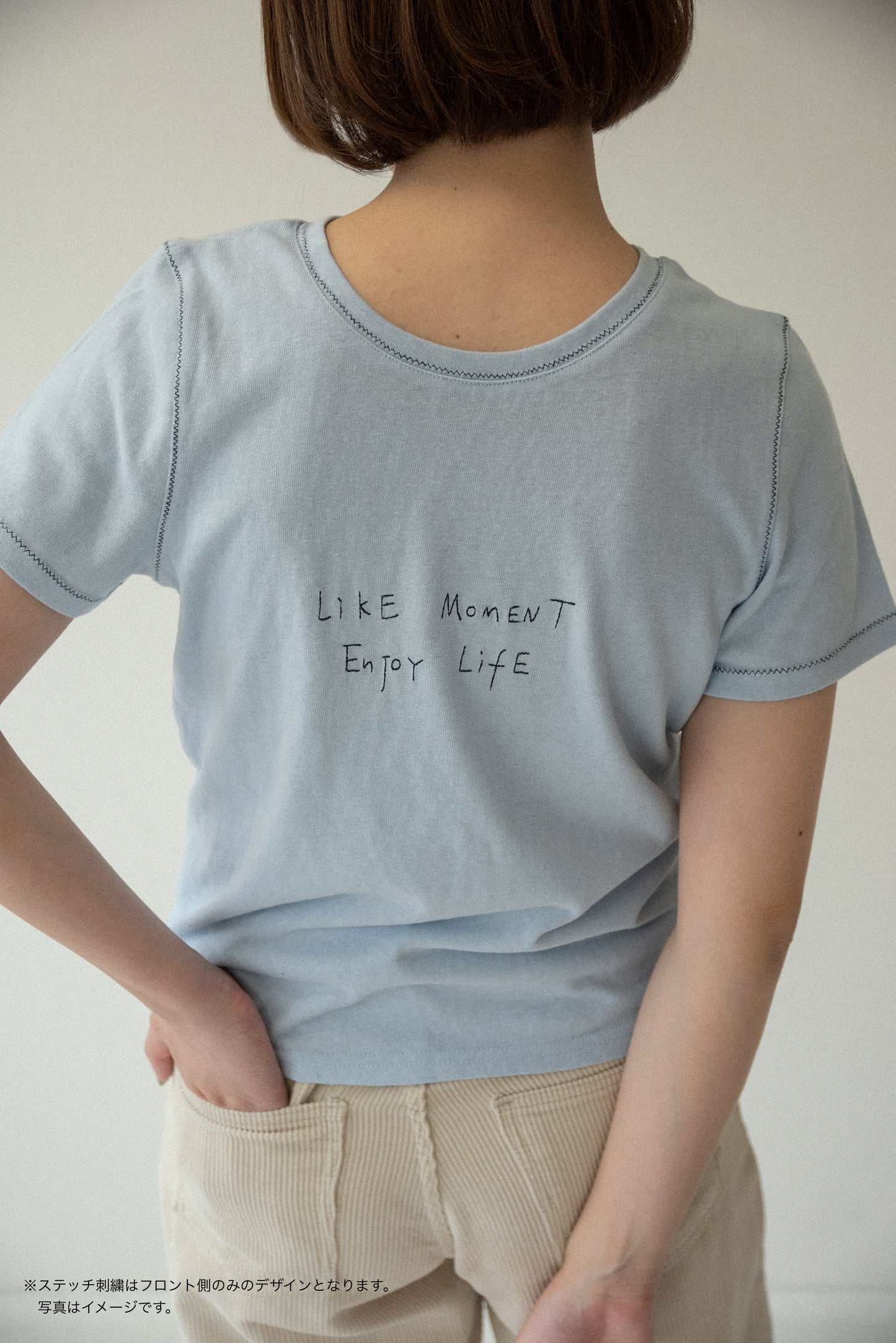 contrast stitch logo t