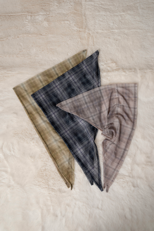 sheer mesh check triangle scarf