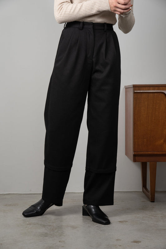 basic tuck switching pants