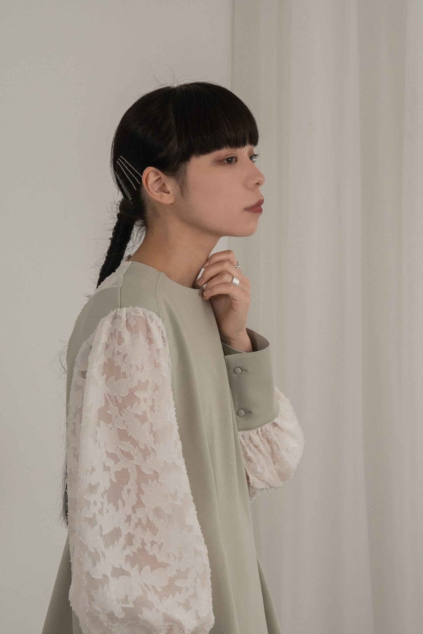 jacquard lace volume sleeve tuck blouse