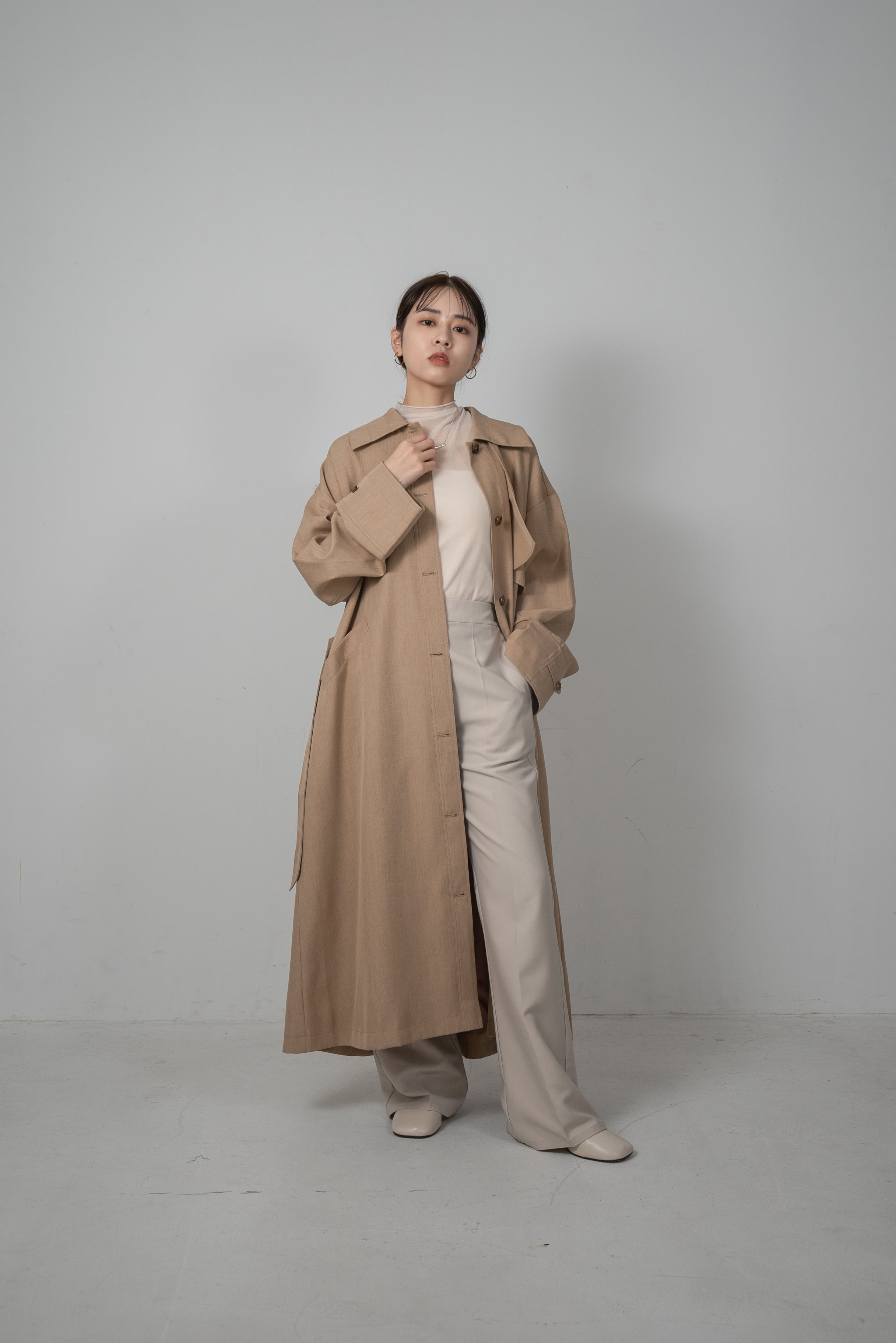 Amiur back flare light trench coat - アウター