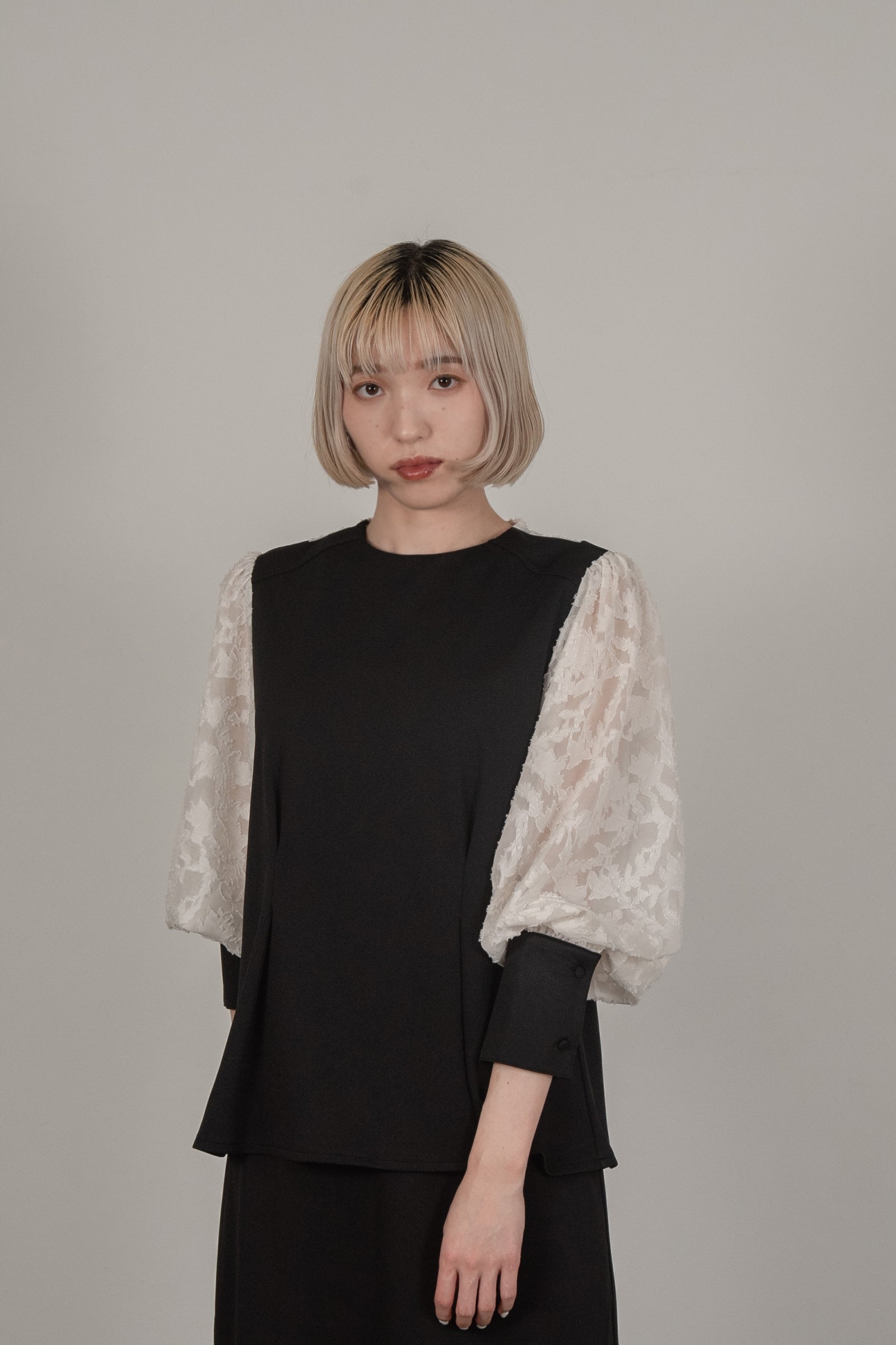 jacquard lace volume sleeve tuck blouse – eim online（エイム